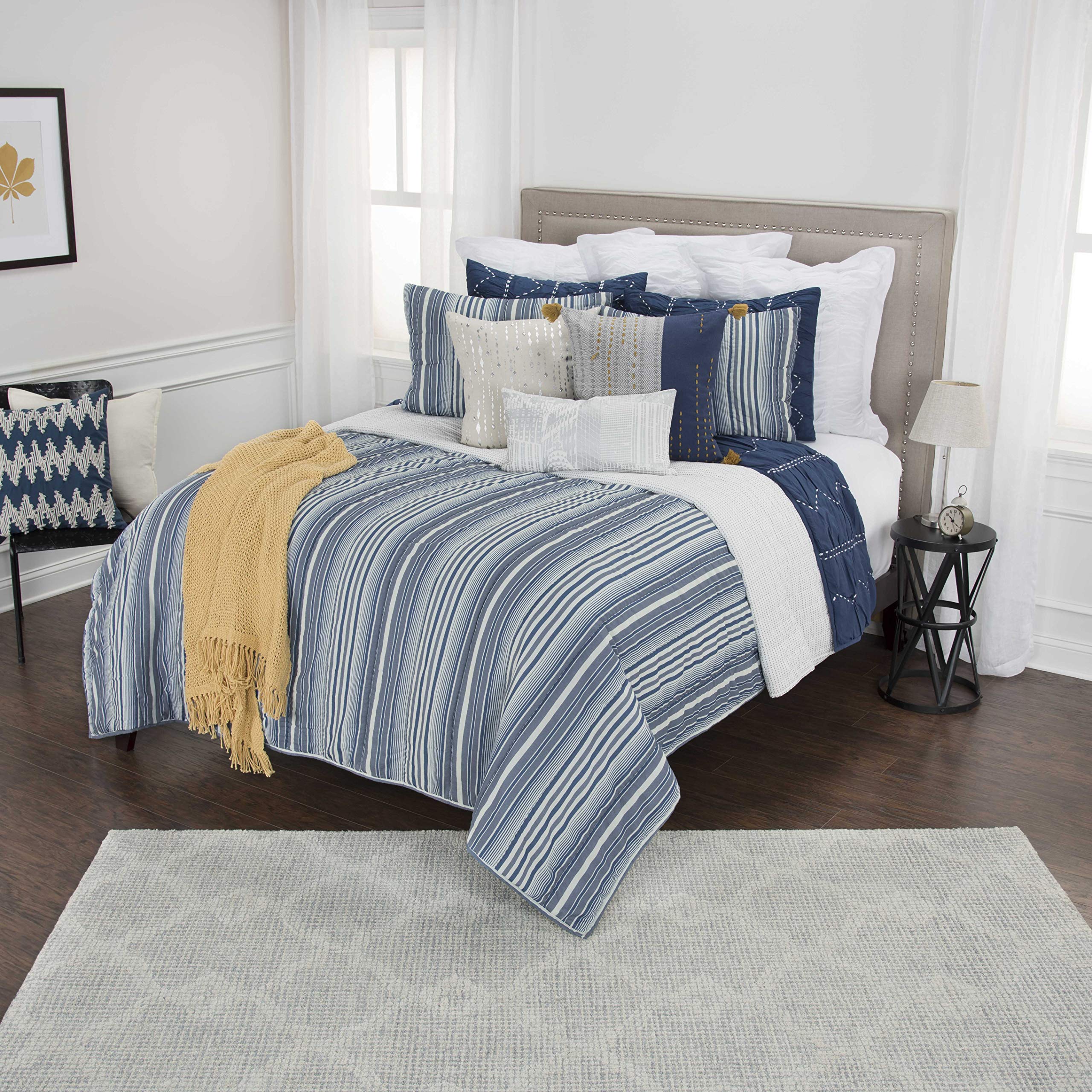 Rizzy Home BQ4779 90x92 Inch Quilt Set - Soft & Cozy Bedding for Queen Size Beds - Perfect for Winter Nights & Home Decor