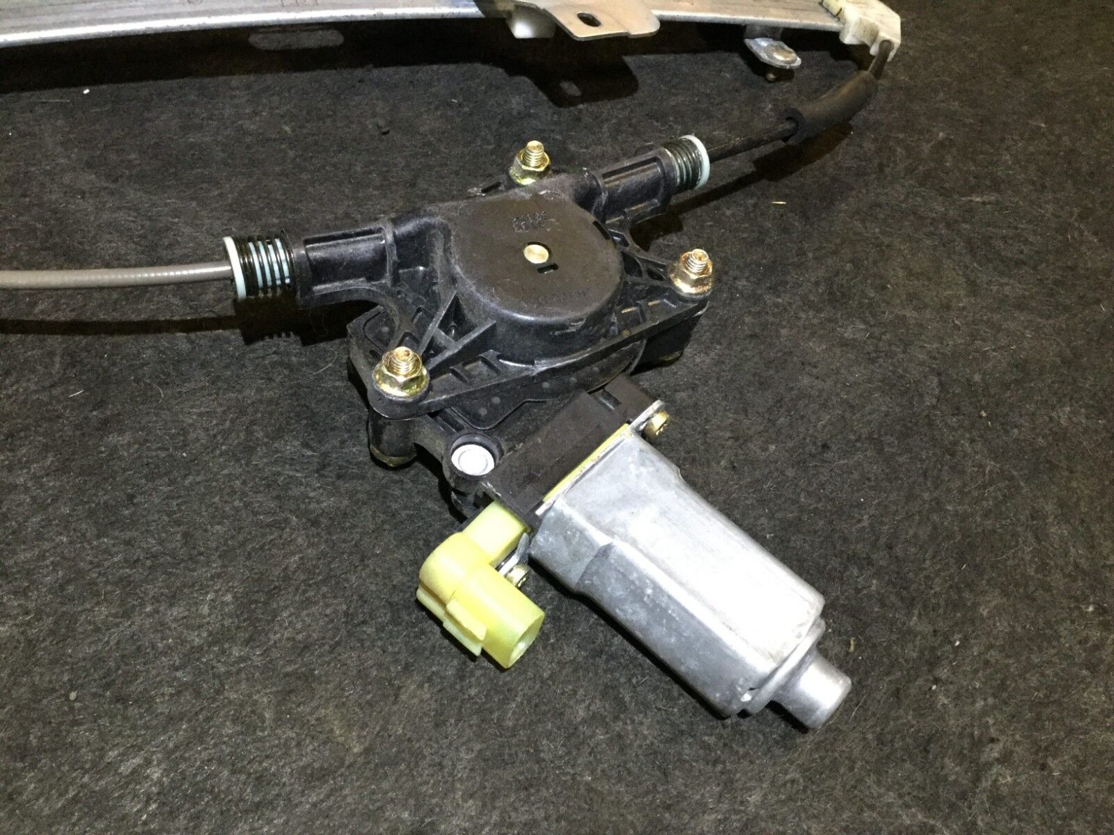 2006-2011 Kia Rio Front Left Driver Side Window Regulator with Motor - OEM Replacement Part - Perfect for Window Repair & Auto Maintenance