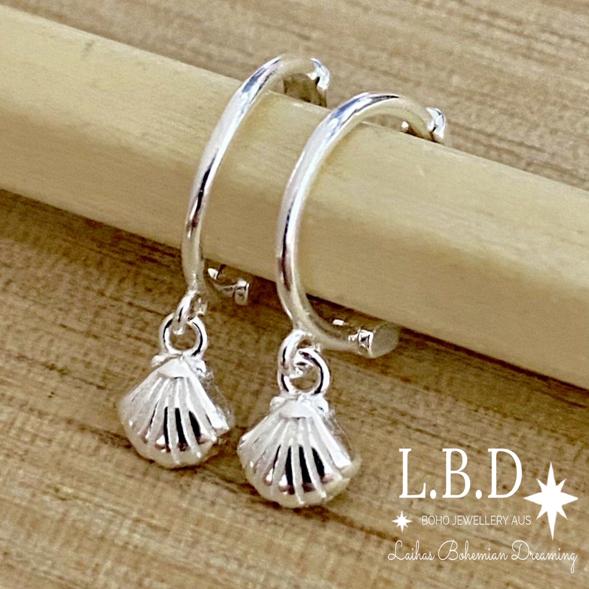 Laihas Mini Sea Shell Hoop Earrings - Dainty Beach Jewelry for Women, Boho Summer Accessories | Perfect for Vacation, Beach Party & Casual Wear