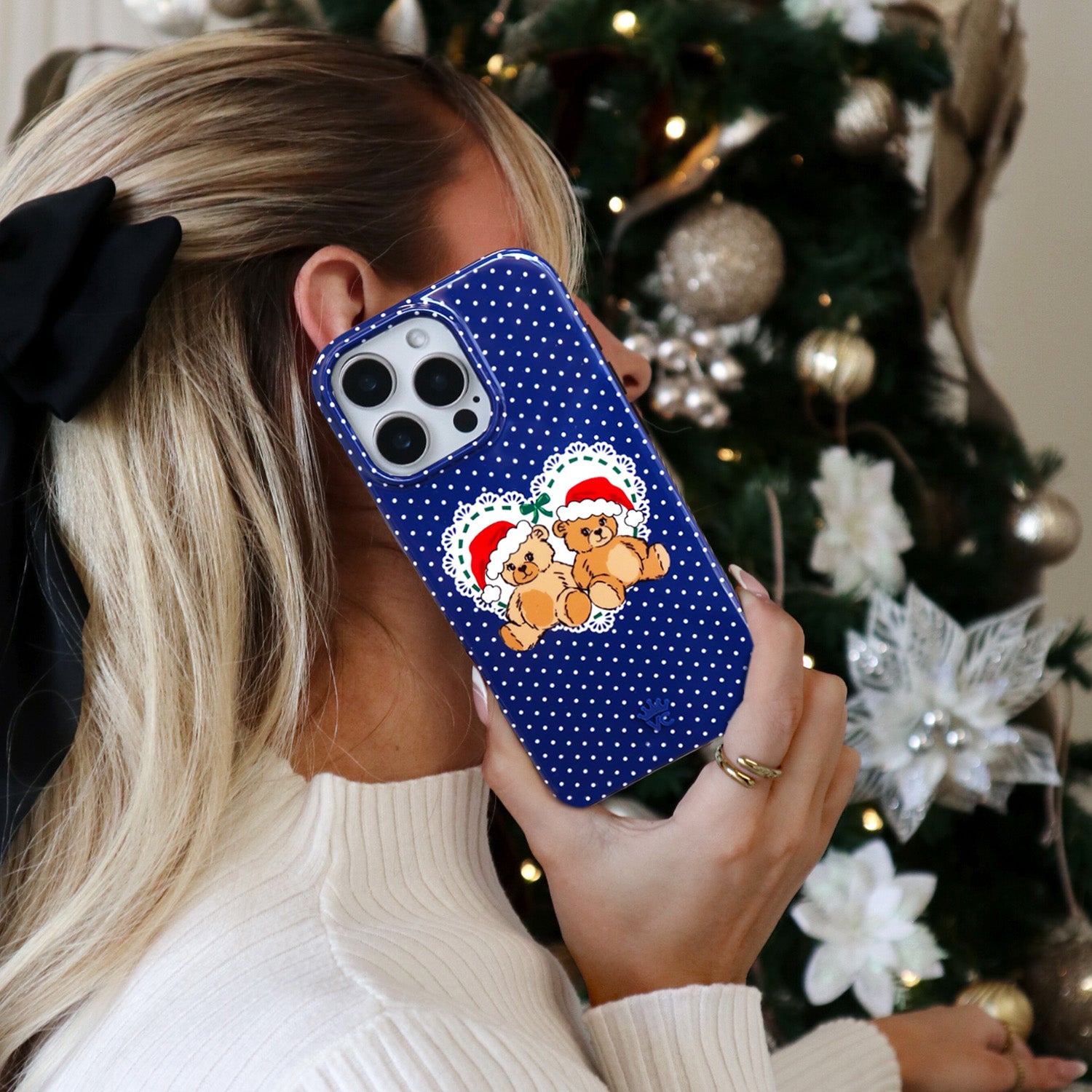 Winter Teddy Bear iPhone Case - Cute & Protective Phone Cover for iPhone 13/14/15 Pro Max - Perfect Gift for Christmas, Valentine's Day & Everyday Use