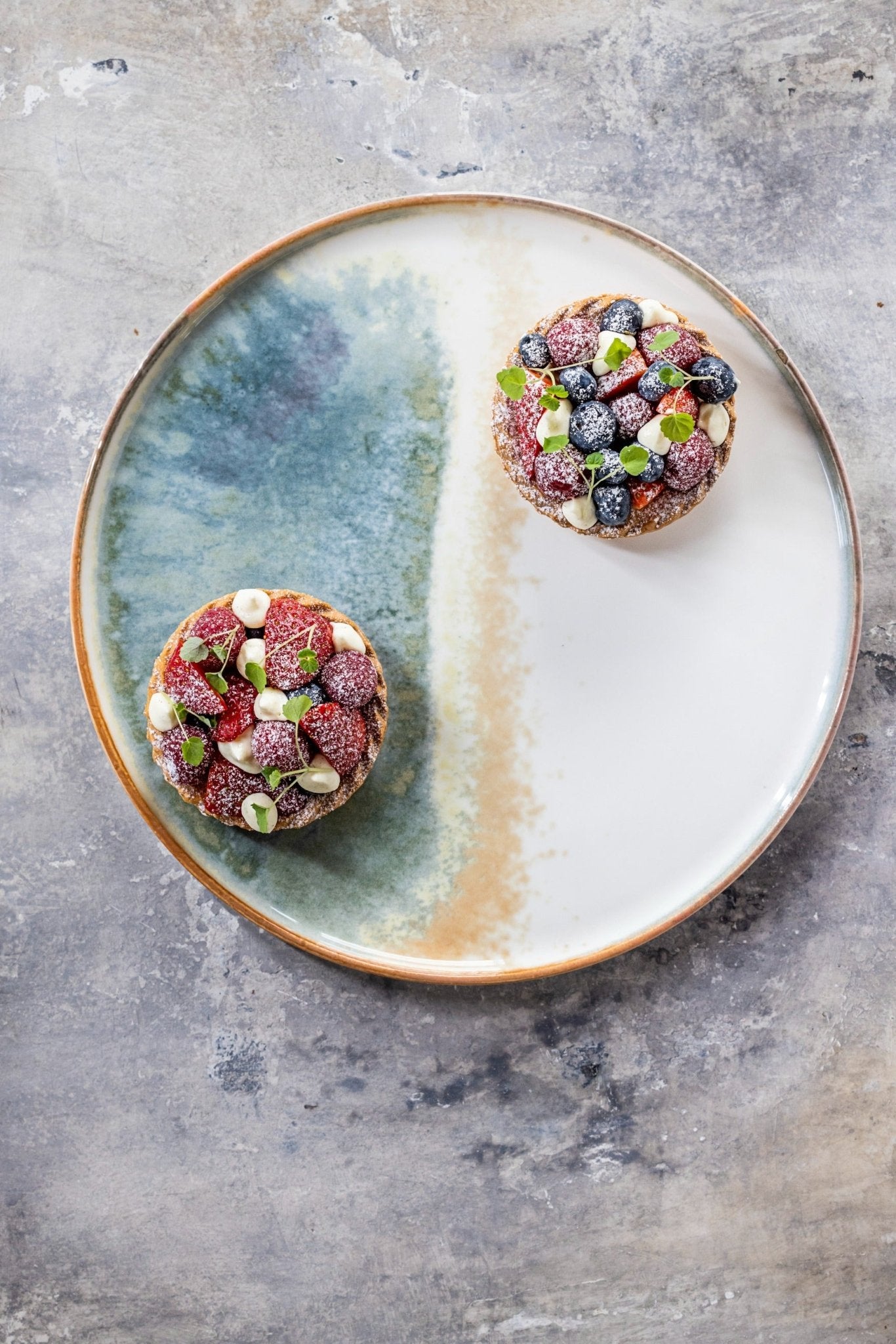 Premium Fium 28 cm Dinner Plates - Elegant Porcelain Dish Set for Fine Dining, Restaurants & Home Entertaining - Microwave & Dishwasher Safe