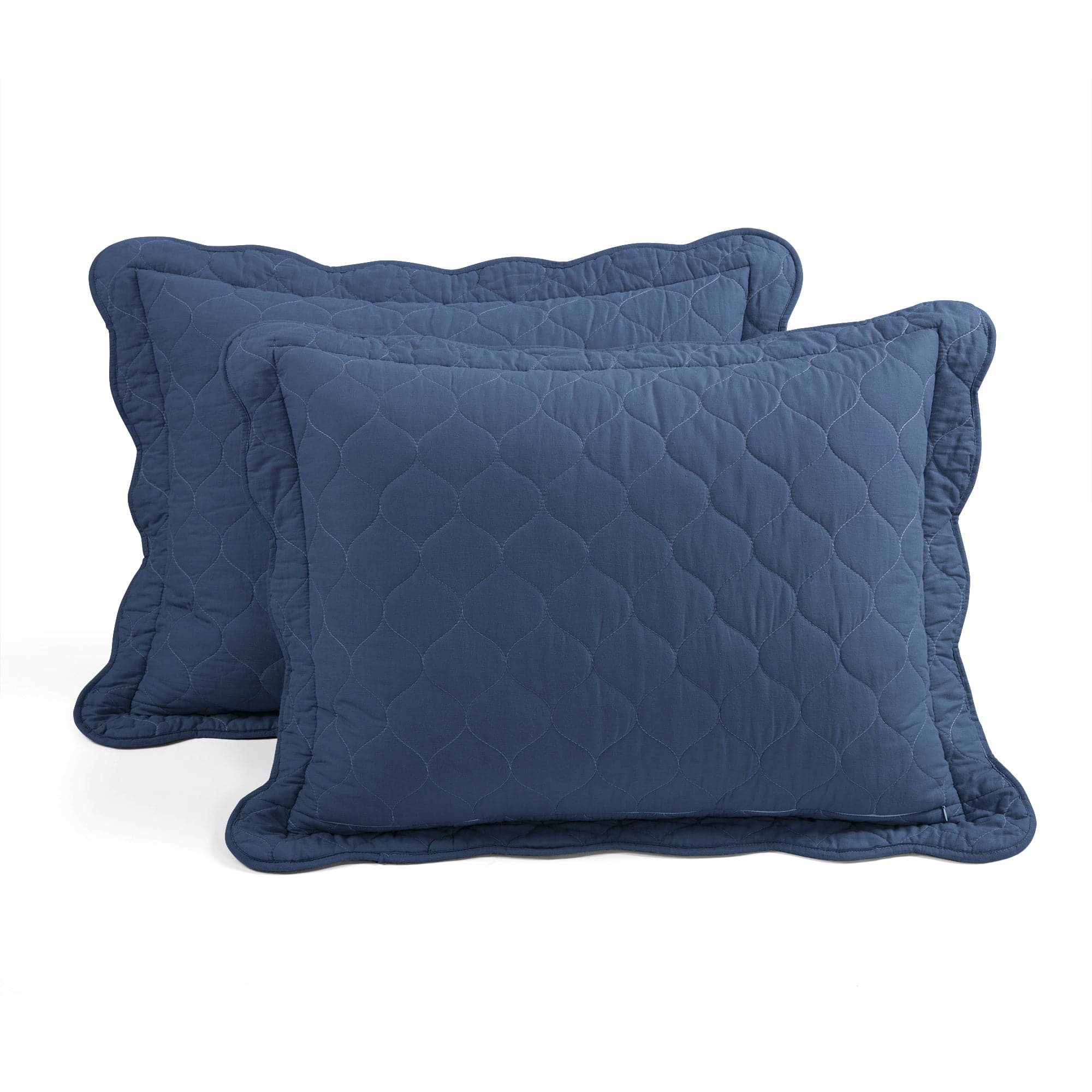 Coastal Chic Scalloped Edge Reversible Quilt 3-Piece Bedding Set | Soft & Breathable Comforter with Duvet Cover & Shams | Perfect for Beach House, Guest Room & Coastal Decor