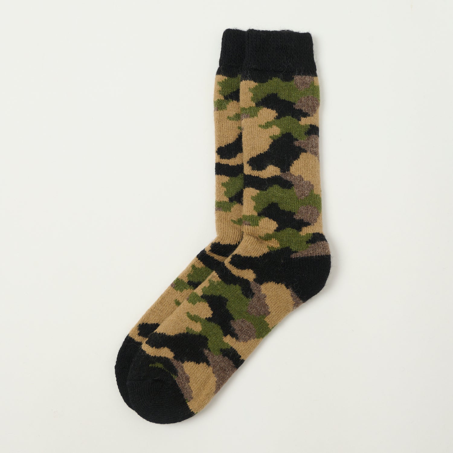 Chamula Alpaca Super Warm Socks - Camouflage Pattern Winter Hiking Socks for Men & Women - Perfect for Cold Weather Outdoor Activities