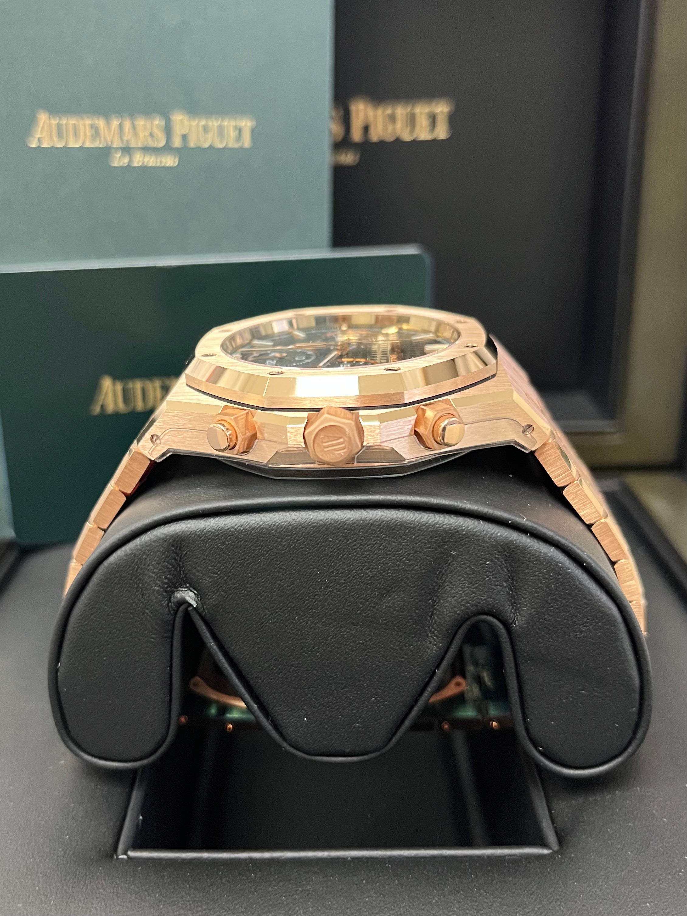 Audemars Piguet Royal Oak Chronograph 41mm Rose Gold Watch with Green Dial - Ref 26240OR.OO.1320OR.08 - Luxury Men's Chronograph for Business, Events & Special Occasions