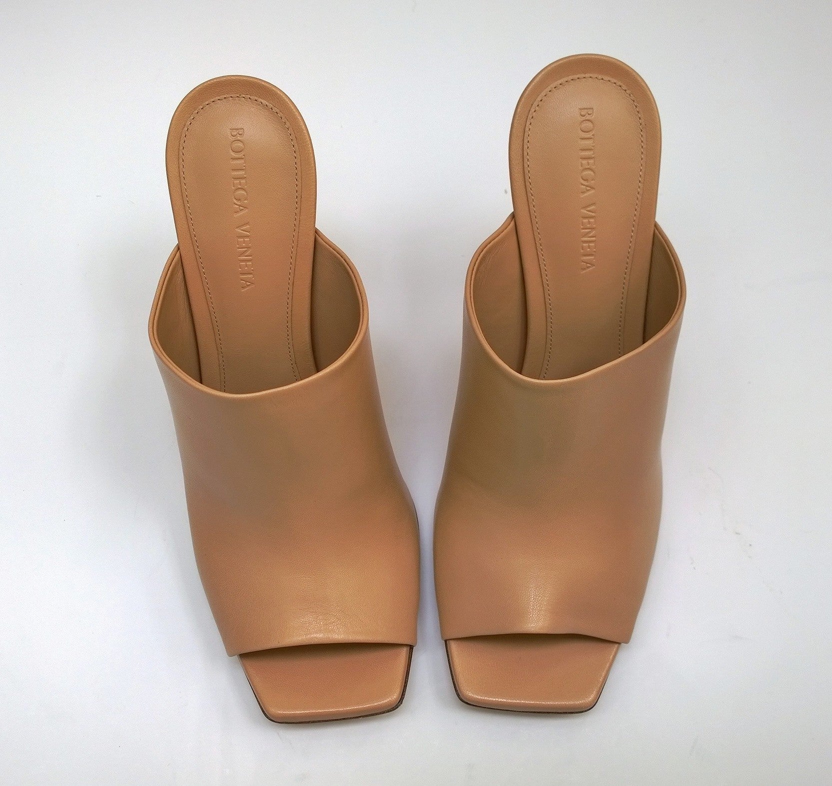 Bottega Veneta Cipria Beige Leather Knot Sandals with Metal Heels - Women's Luxury Designer Shoes for Wedding & Summer Outfits - New in Box