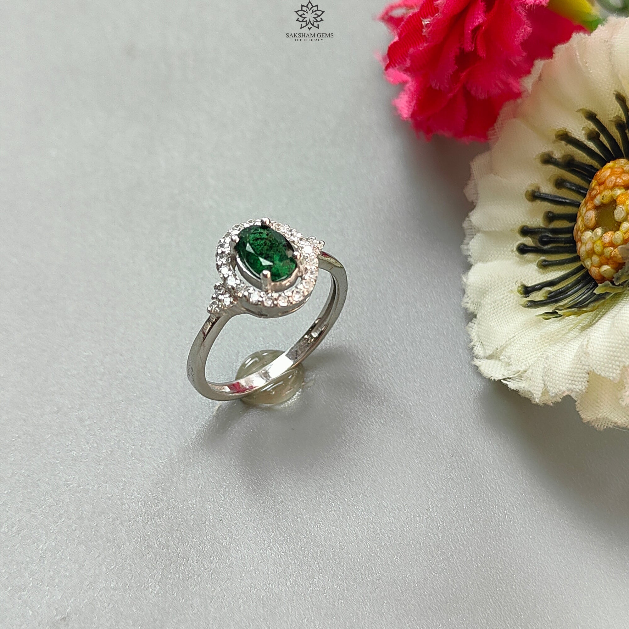 Natural Untreated Emerald Oval Faceted Cut Ring - 925 Sterling Silver Prong Set, 2.59gms, Size 7 US | Elegant Jewelry for Women, Perfect for Weddings, Parties & Special Occasions