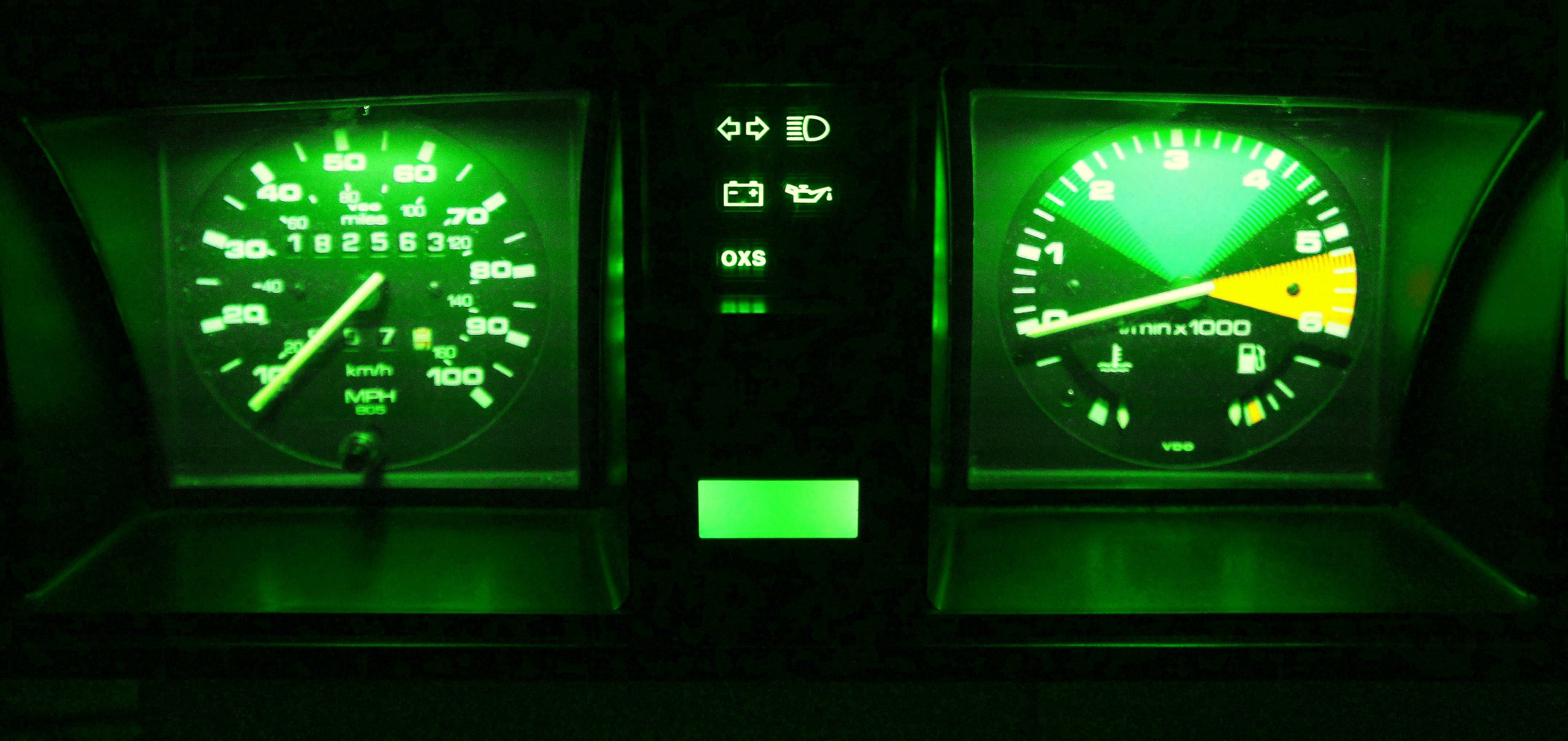 Vanagon Instrument Cluster LED Bulb Kit - Upgrade Your Dashboard Lighting for Better Visibility at Night (Perfect for VW Vanagon 1980-1991)