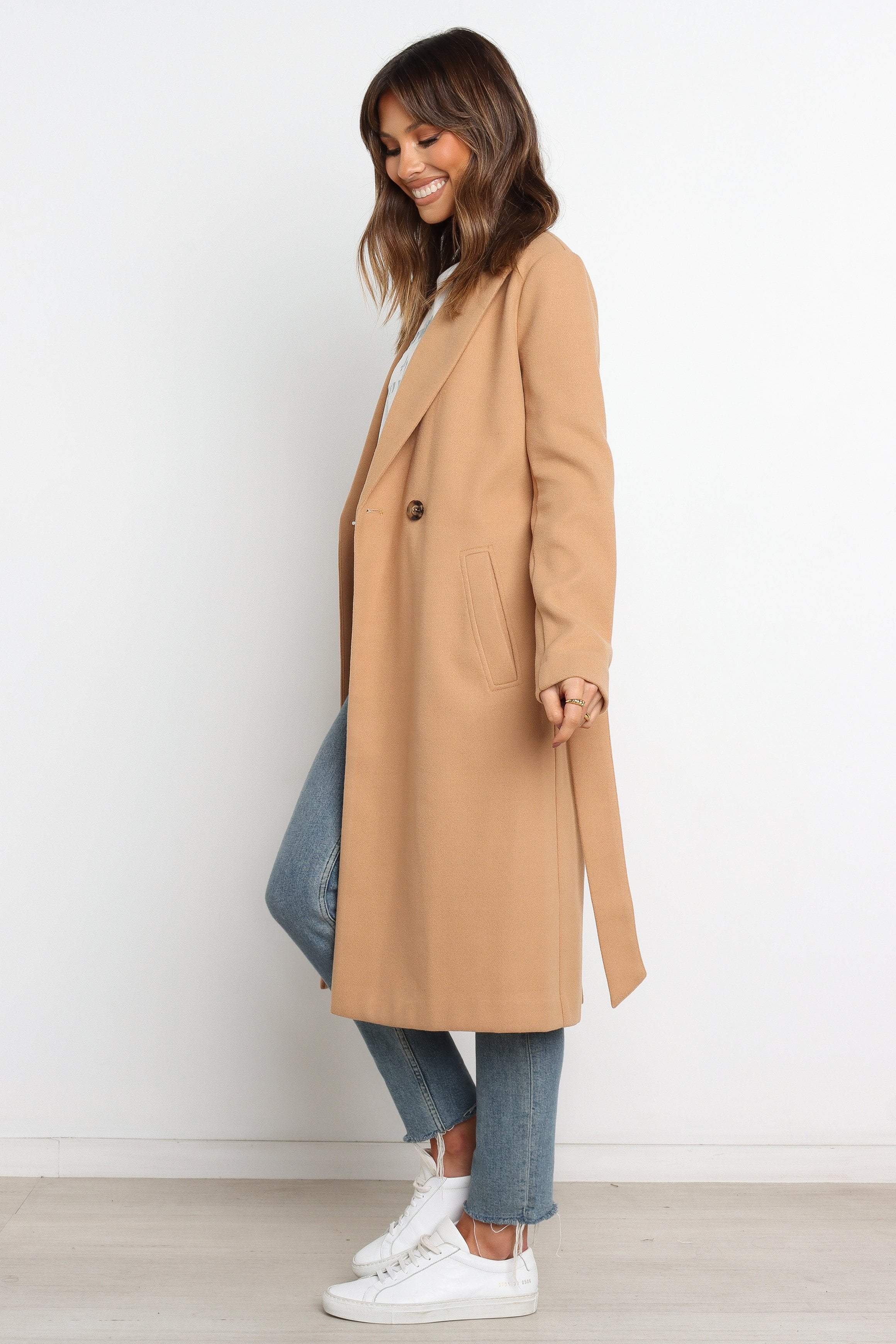 Premium Camberwell Coat in Tan - Stylish & Warm Winter Outerwear for Men & Women | Perfect for Outdoor Adventures, City Commutes & Casual Wear