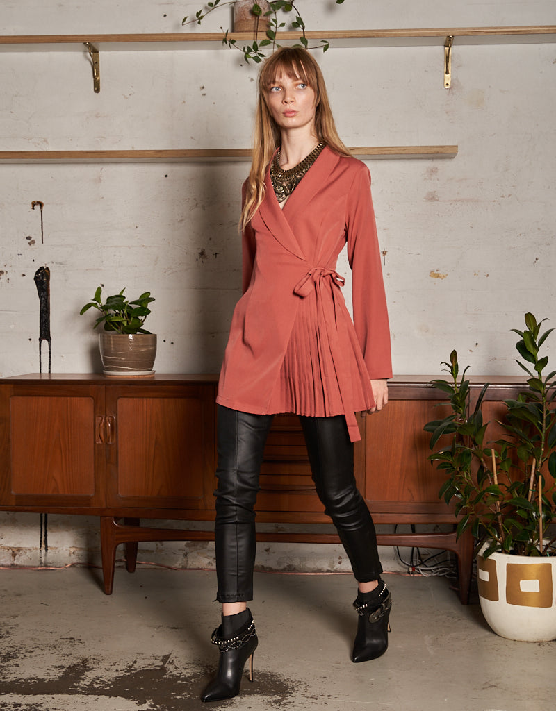 Stylish Jovial Pleated Jacket for Women - Trendy Fall Outerwear for Casual & Office Wear