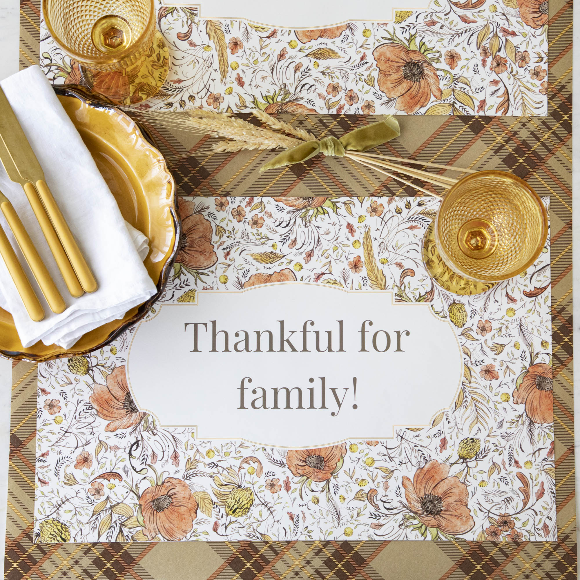 Custom Fall-Themed Placemat for Dining Table Decor - Perfect for Thanksgiving, Autumn Parties & Seasonal Home Decor
