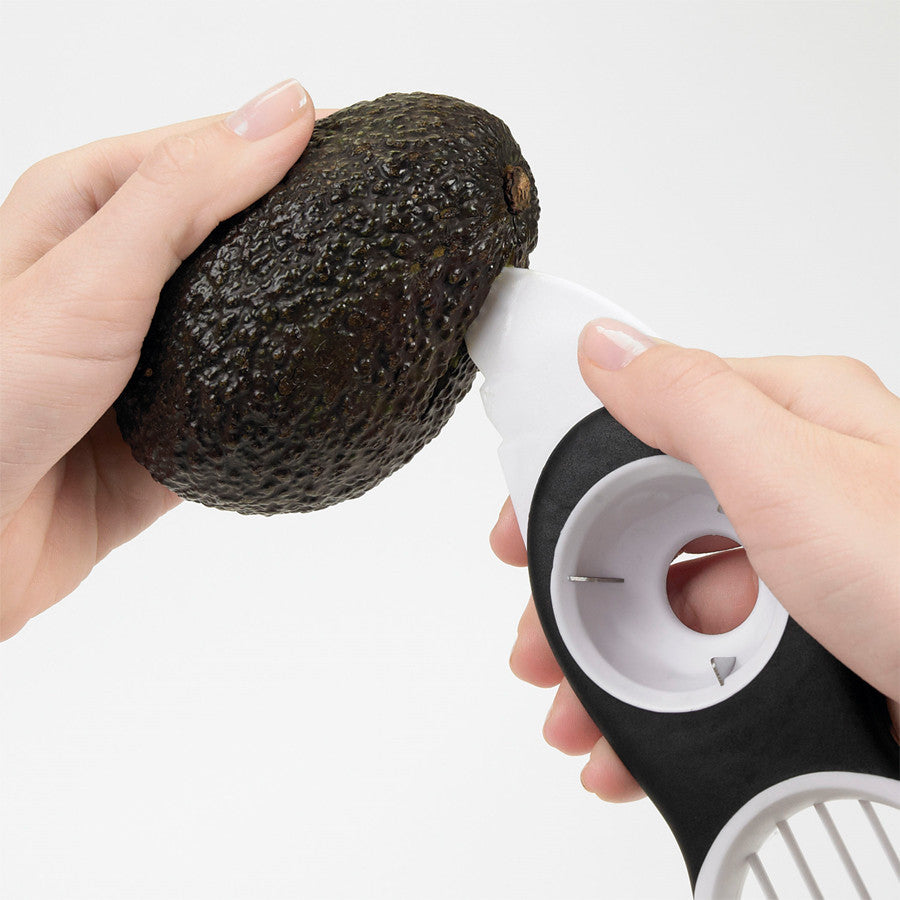 3-in-1 Avocado Slicer Tool - Stainless Steel Cutter, Pitter & Peeler - Perfect for Guacamole, Salads & Healthy Snacks - Kitchen Gadget for Avocado Lovers