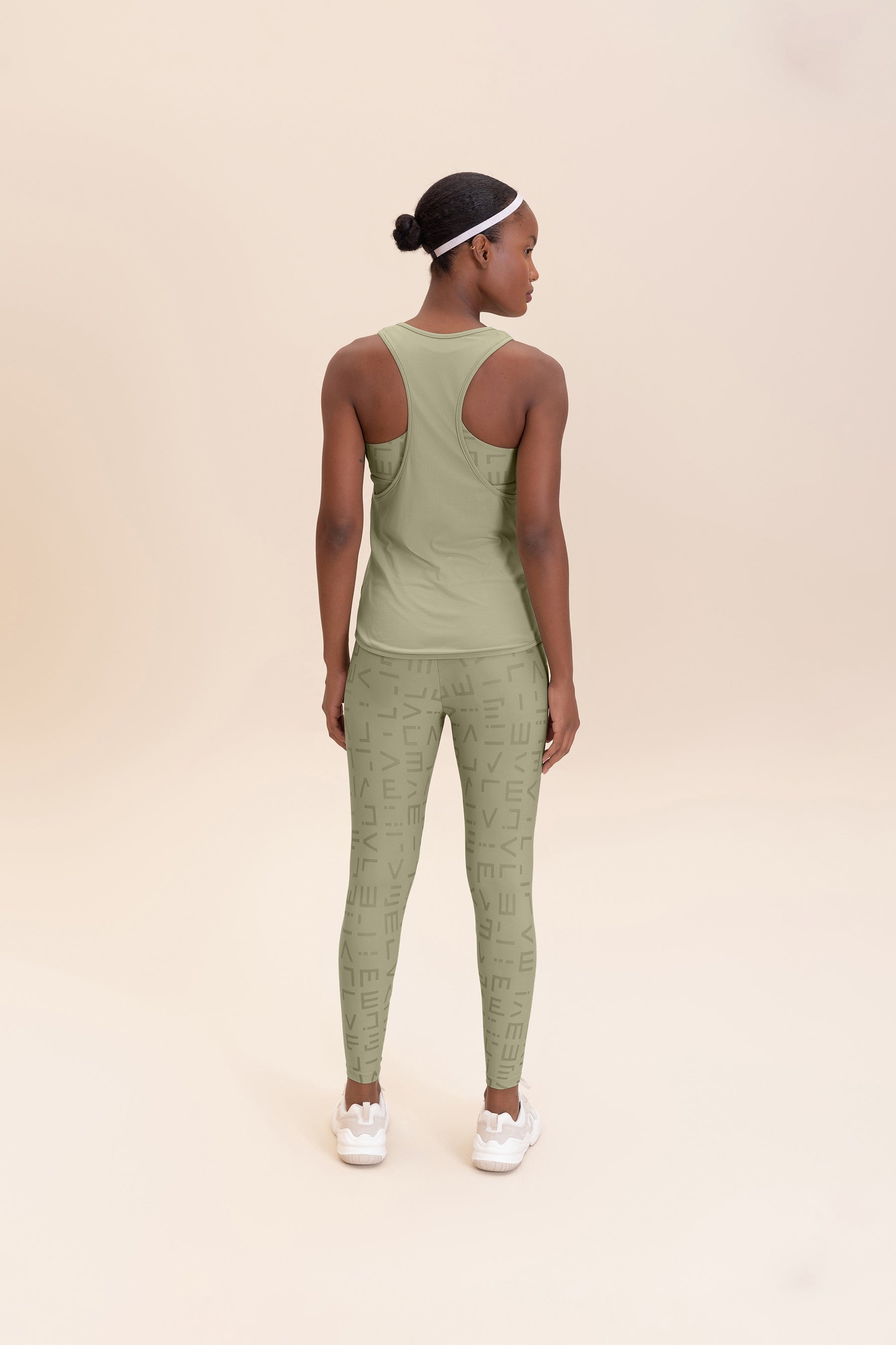Hydefit® Adaptiv Icon Leggings - High Waist Yoga Pants for Women, Tummy Control Workout Leggings, Moisture Wicking & 4-Way Stretch - Perfect for Yoga, Gym, Running & Everyday Wear
