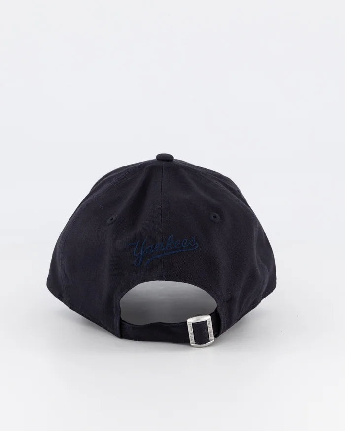 New Era New York Yankees Navy 9FORTY Adjustable Baseball Cap - Official MLB Licensed Hat for Men & Women - Perfect for Sports Fans, Casual Wear & Outdoor Activities