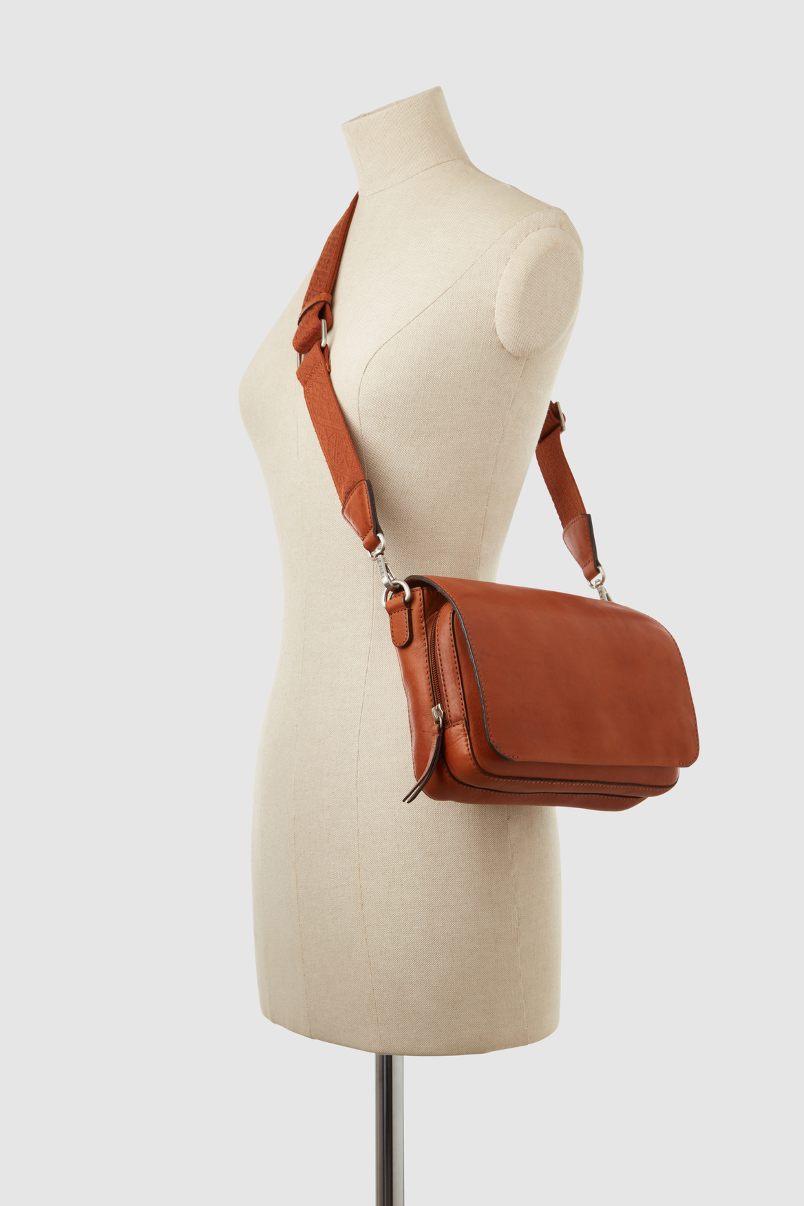 Lyra Leather Flap Crossbody Bag for Women - Stylish & Lightweight Shoulder Purse - Perfect for Work, Travel & Everyday Use