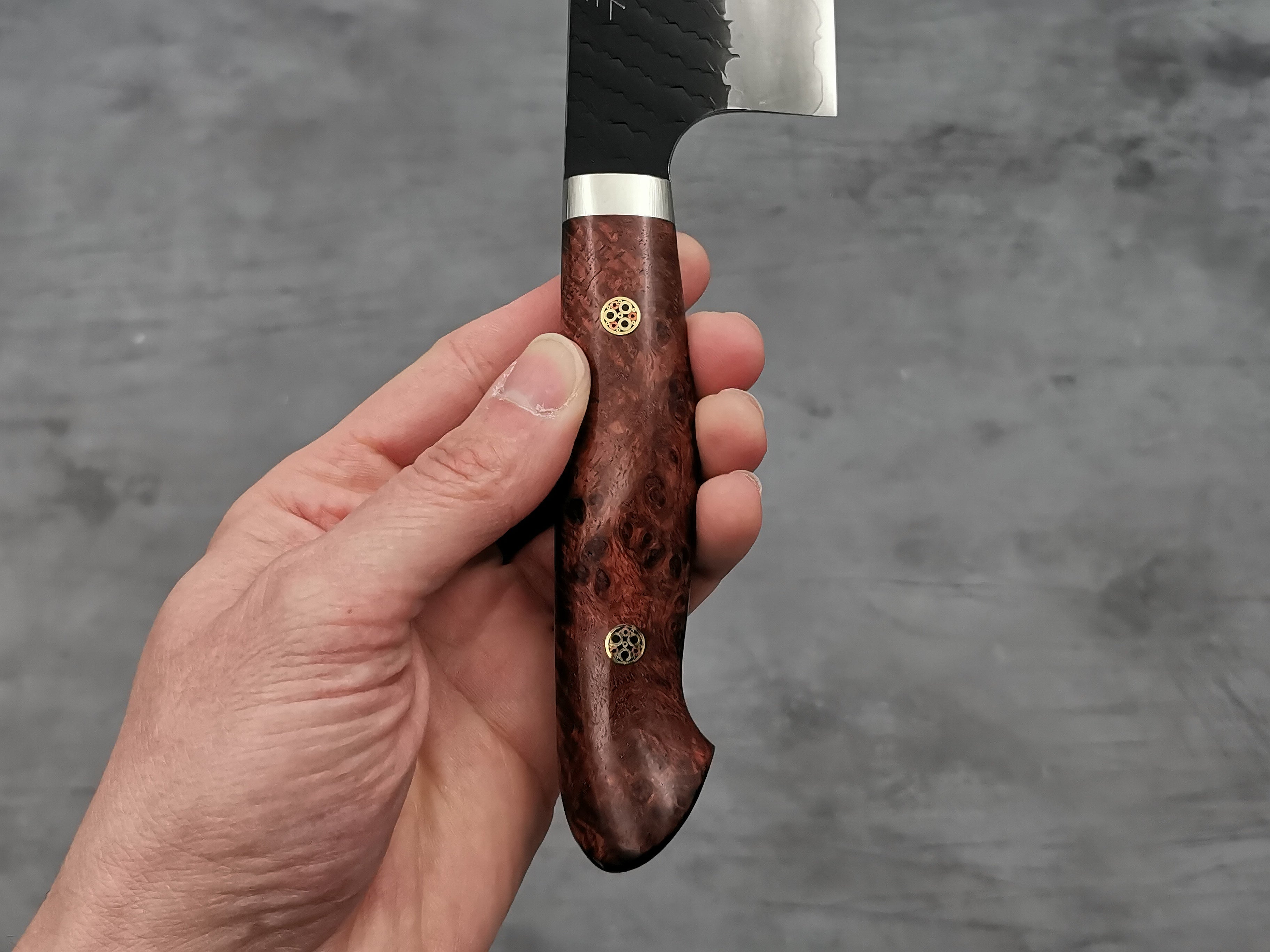 Premium Nigara Hamono SG2 Tsuchime Kiritsuke Nakiri Knife - Japanese Damascus Steel Blade with Karin Wood Handle - Perfect for Sushi, Vegetables & Precision Cutting