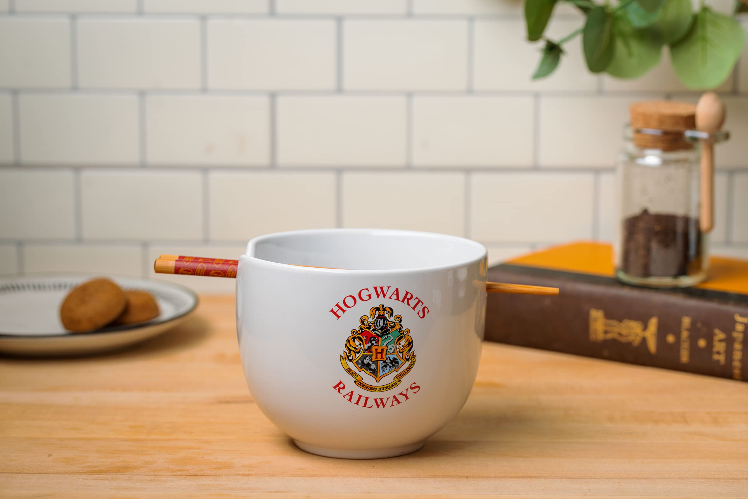 Harry Potter Hogwarts House Crest Ceramic Ramen Bowl Set - 20oz Microwave Safe Noodle & Rice Bowl with Chopsticks - Perfect for Anime Fans, Ramen Lovers & Harry Potter Collectors
