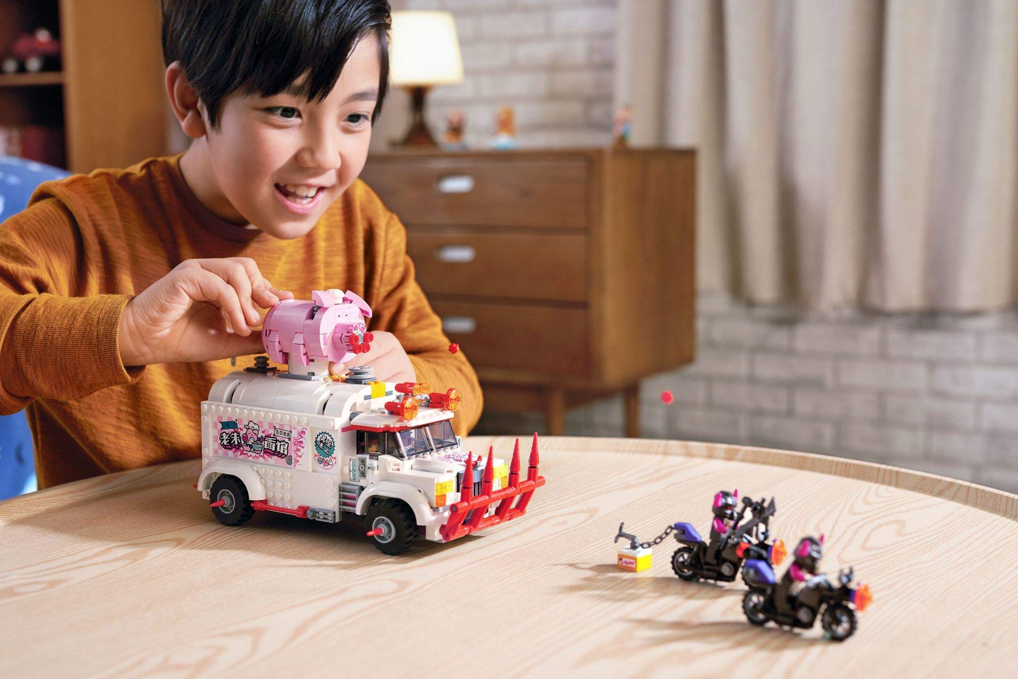 LEGO Monkie Kid: Pigsy’s Food Truck 80009 Building Kit (832 Pieces) - Creative Construction Toy for Kids, Perfect Birthday Gift - Fun for Playtime, Storytelling & Display