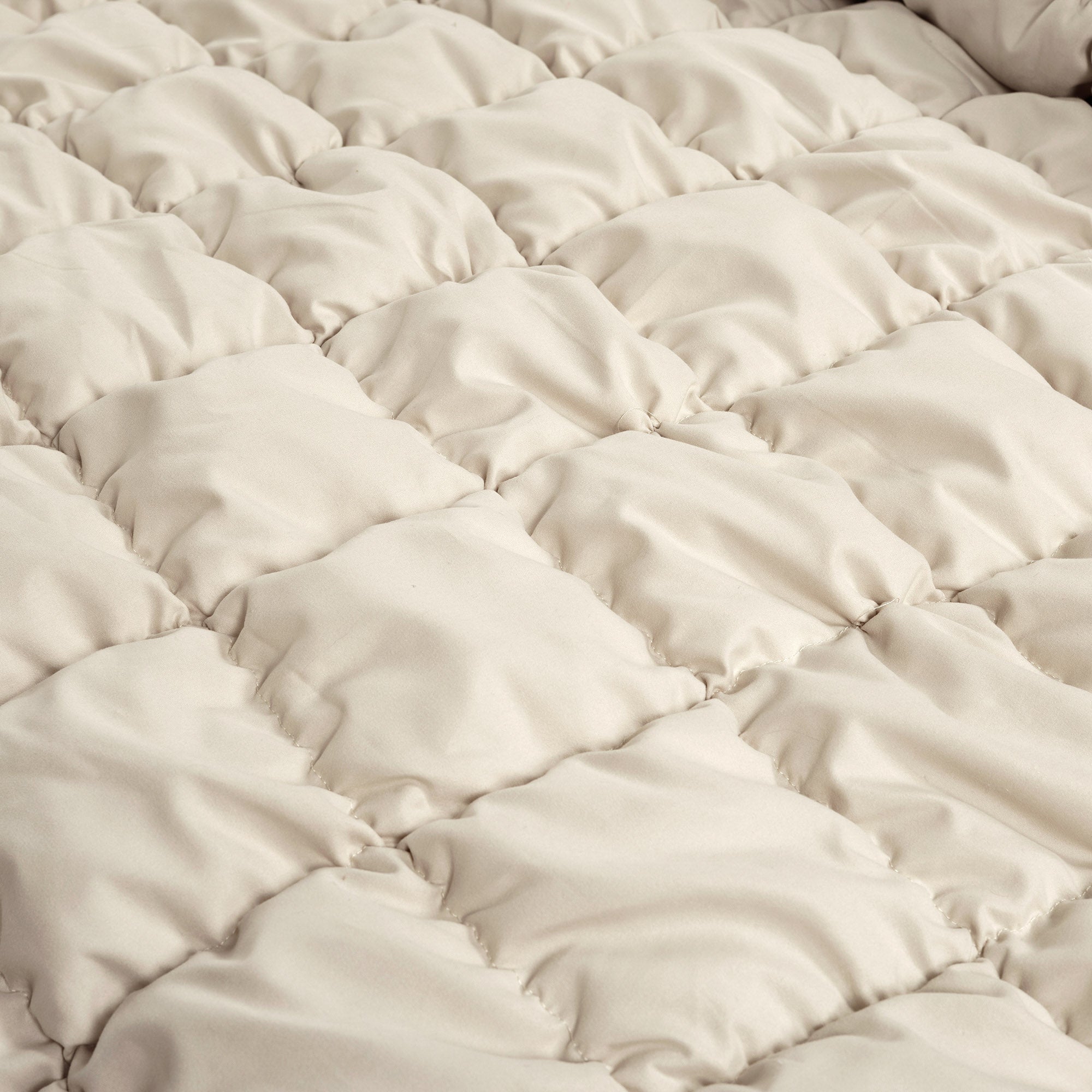Cozy Puff Comforter Set - Ultra Soft & Lightweight Bedding for All Seasons | Perfect for Bedroom, Guest Room, Dorm & Airbnb