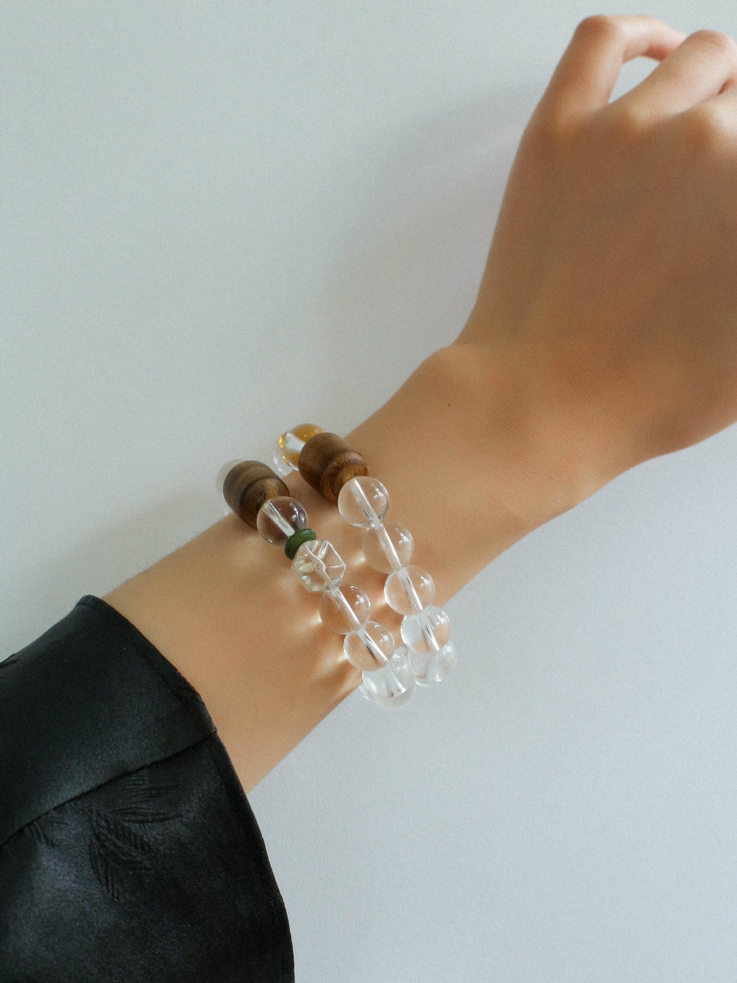 Natural Agarwood Beads & Clear Quartz Citrine Stretch Bracelet for Women - Healing Crystal Energy Jewelry for Meditation, Yoga & Spiritual Protection