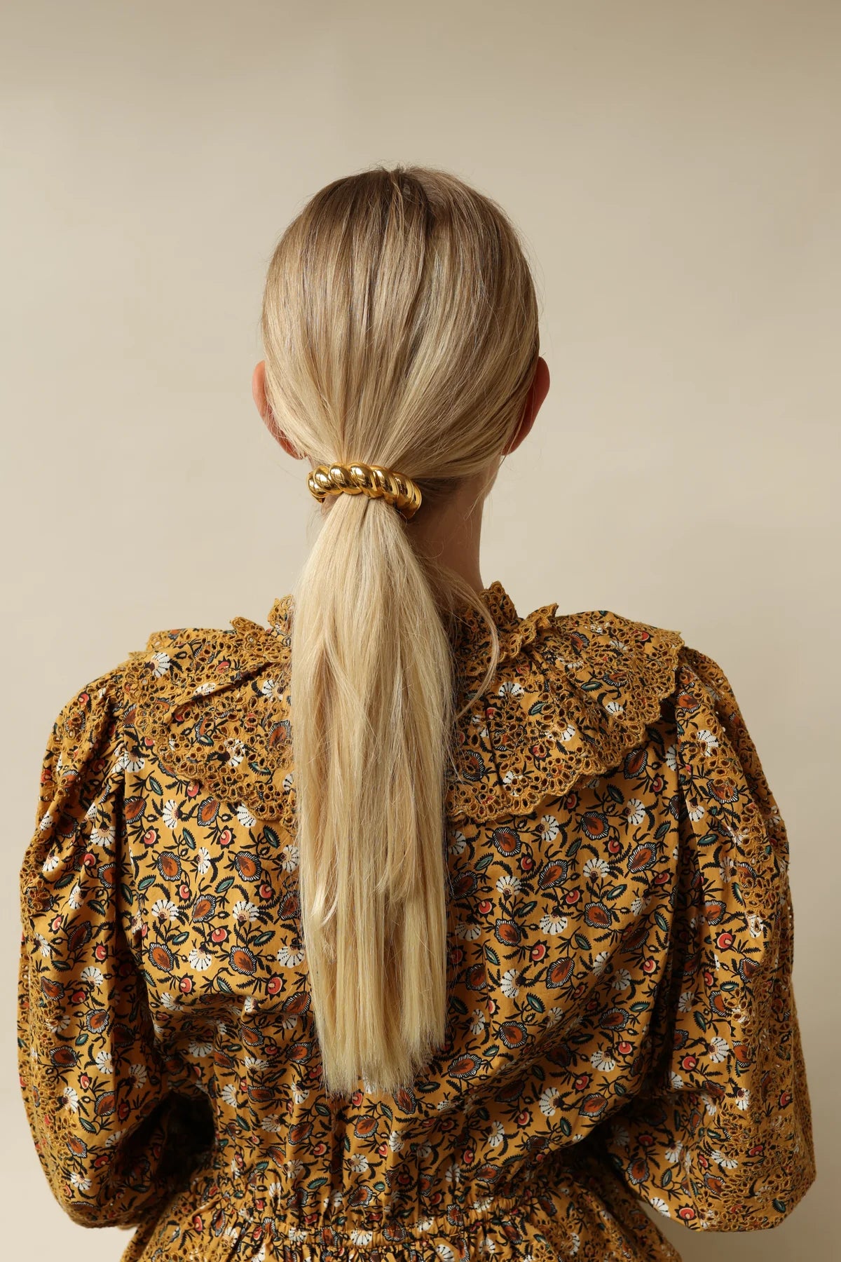 Lelet Glossy Twist Pony Cuff Hair Accessory - Stylish Hair Clips for Women & Girls - Perfect for Parties, Weddings & Everyday Wear