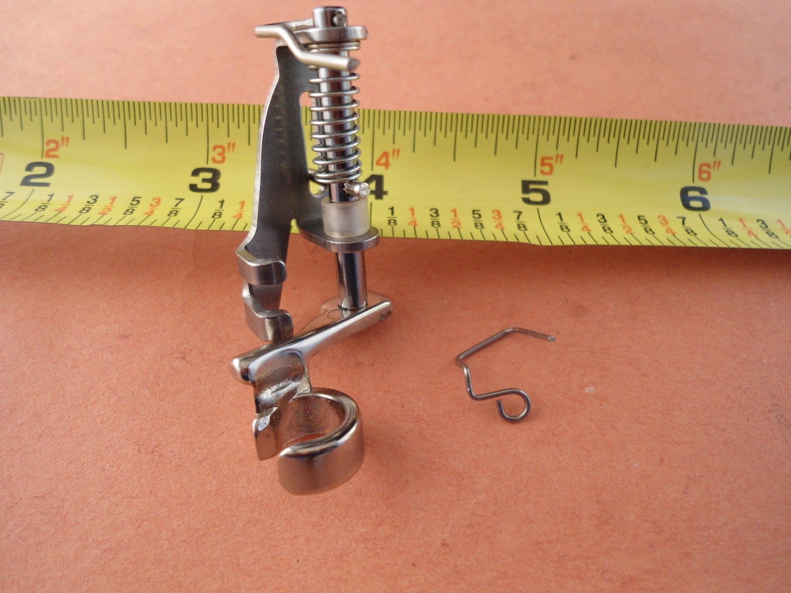 Free Motion Darning Foot for Low Shank Sewing Machines - Perfect for Quilting, Embroidery & Fabric Darning | Compatible with Most Domestic Sewing Machines | Ideal for DIY Crafts, Home Decor & Textile Projects