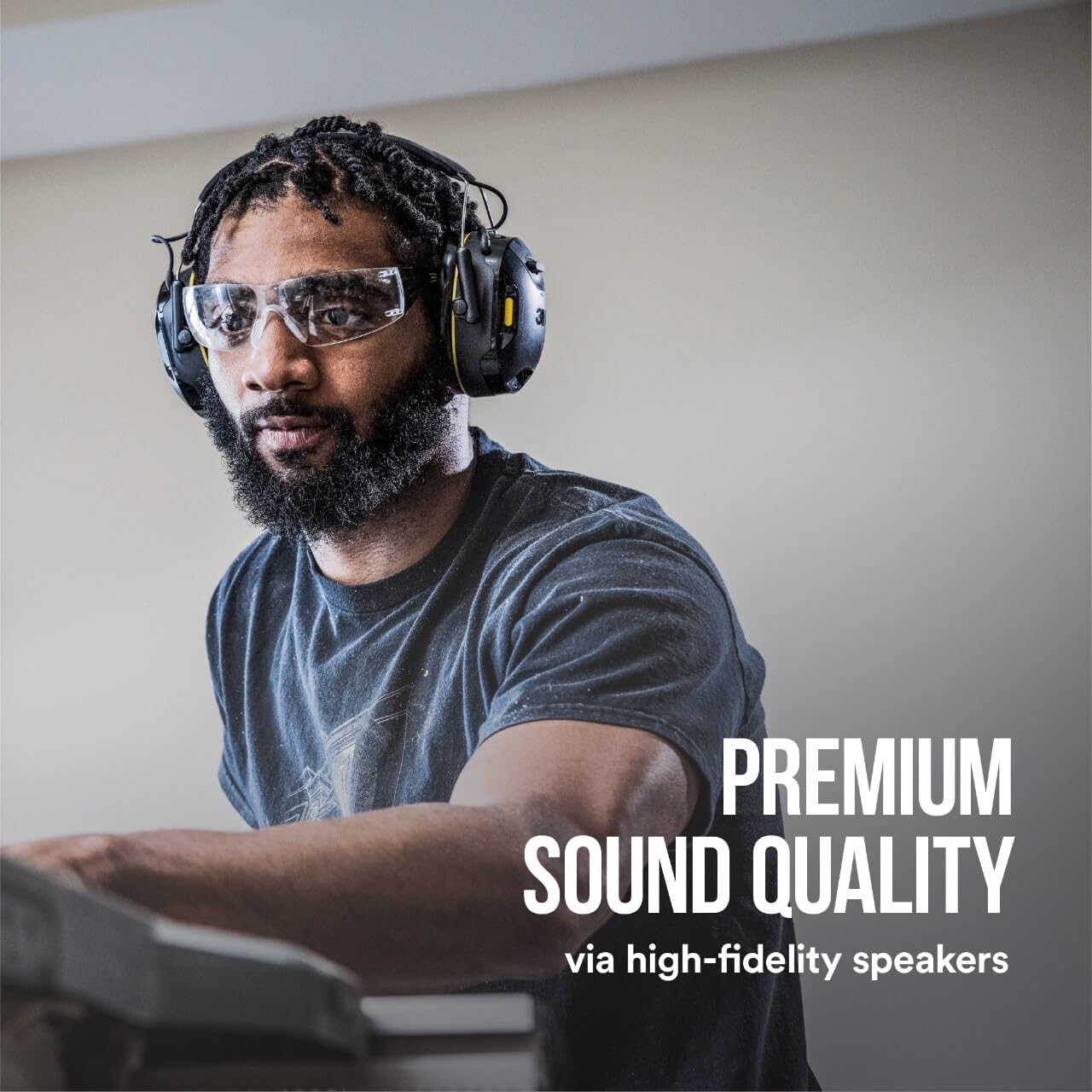 3M WorkTunes Connect Wireless Hearing Protector with Bluetooth Technology - 26 dB NRR Noise Cancelling Headphones for Construction, Woodworking & Lawn Mowing | OSHA Compliant Hearing Protection for Work Safety