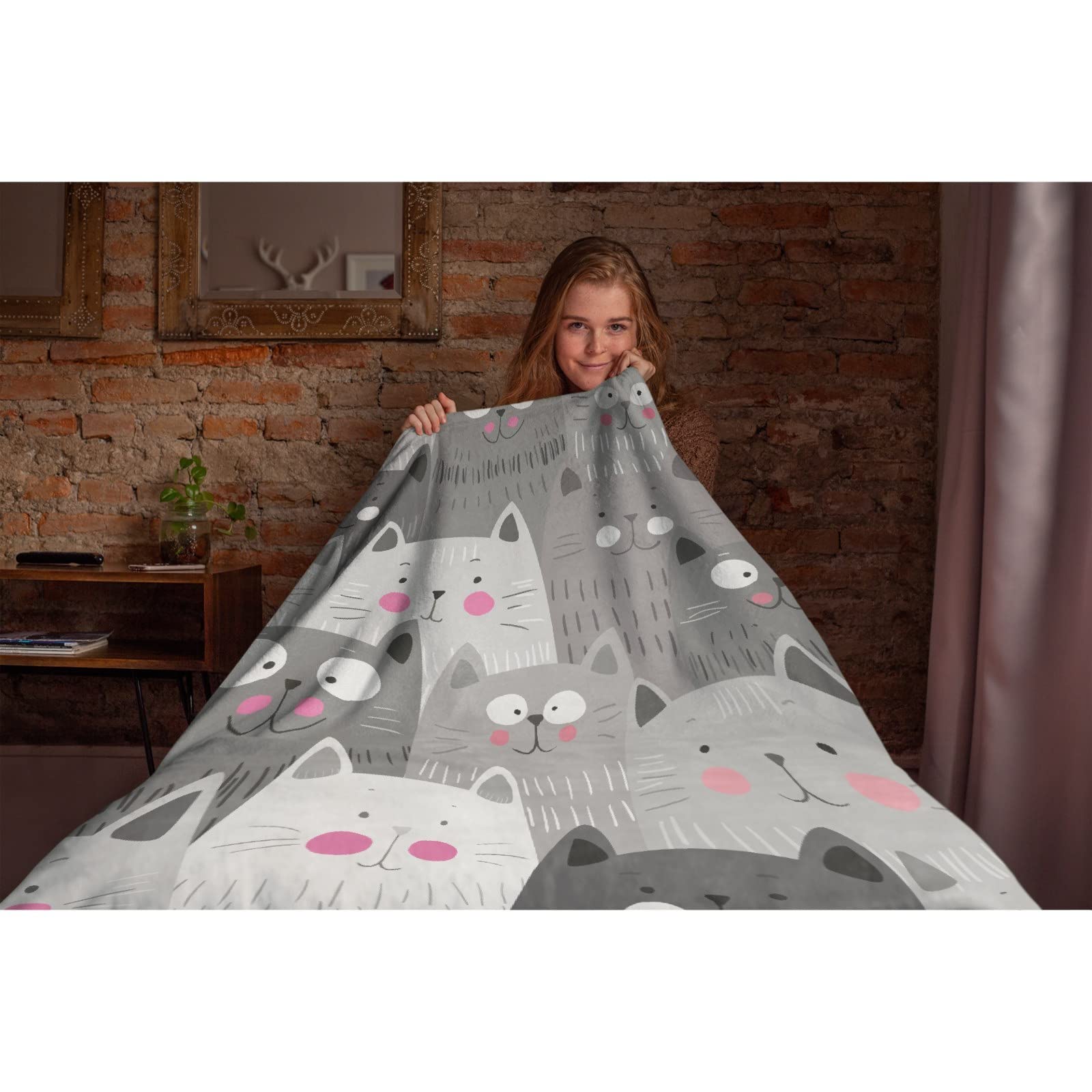 Darani Cute Cats Blanket - Lightweight, Super Soft & Cozy Flannel Throw Blanket (40x30 Inches) - Perfect for Pet Beds, Sofa, Travel & Home Decor - Warm & Comfortable for Cats & Small Pets