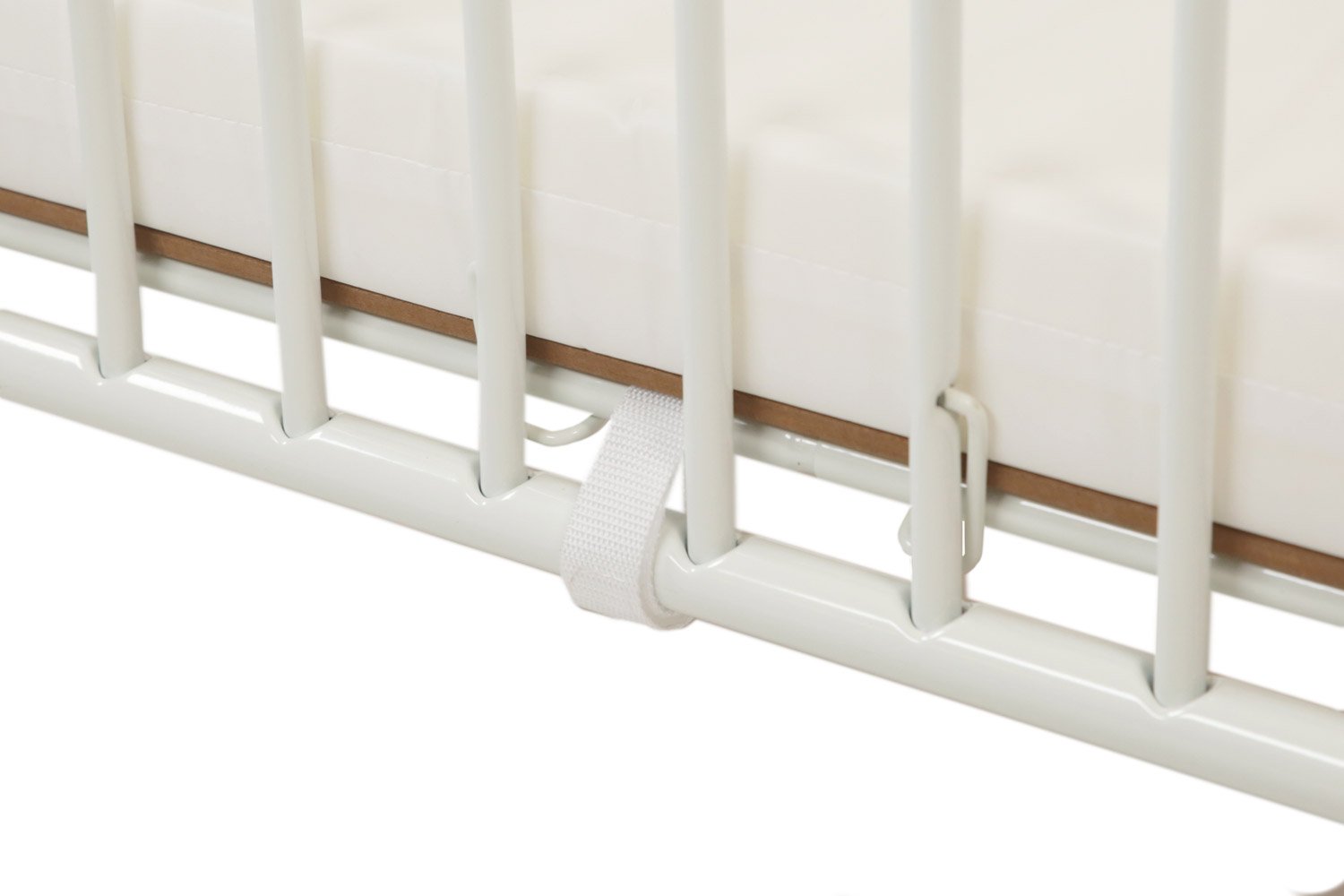 Portable Folding Metal Baby Crib - Compact Travel Crib for Infants & Toddlers, White - Perfect for Holidays, Travel, and Home Nursery Use