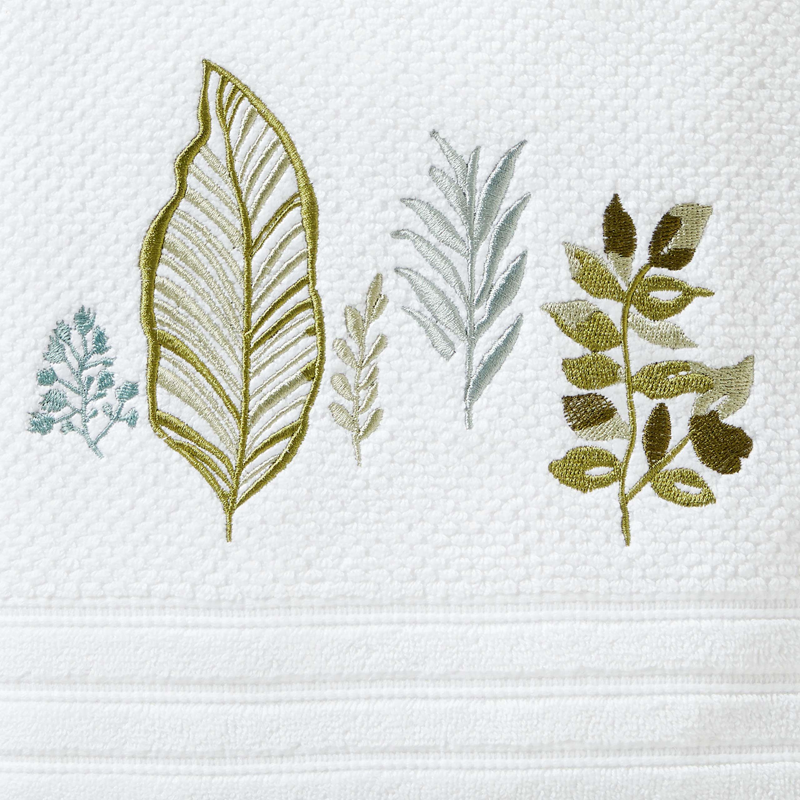 SKL Home Sprouted Palm Bath Towel Set - Soft Absorbent Quick-Dry White Towels for Spa, Beach & Luxury Bathroom Decor - 2 Pack