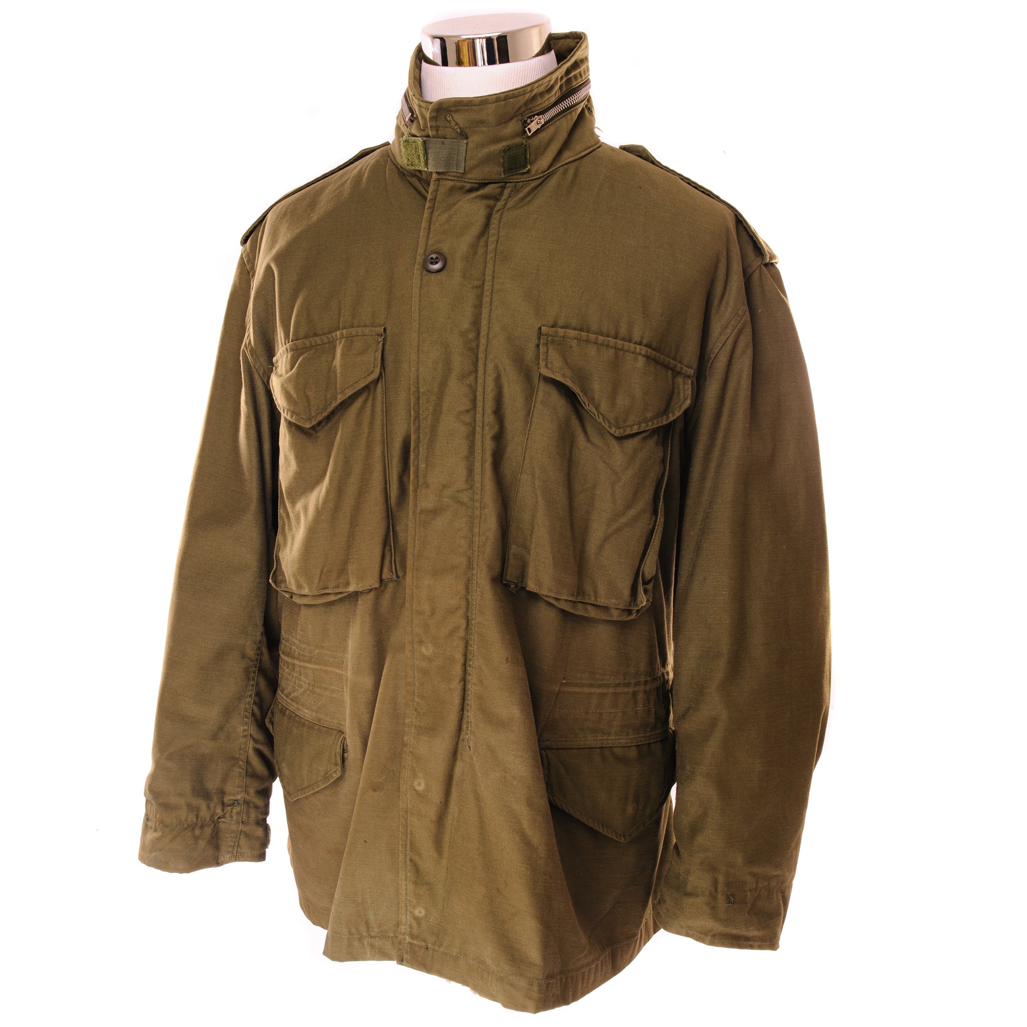 Vintage US Army M-1965 M65 Field Jacket - Vietnam War Era (1969) - Size Large Short - Military Surplus Outerwear for Men, Outdoor Adventure & Historical Reenactment