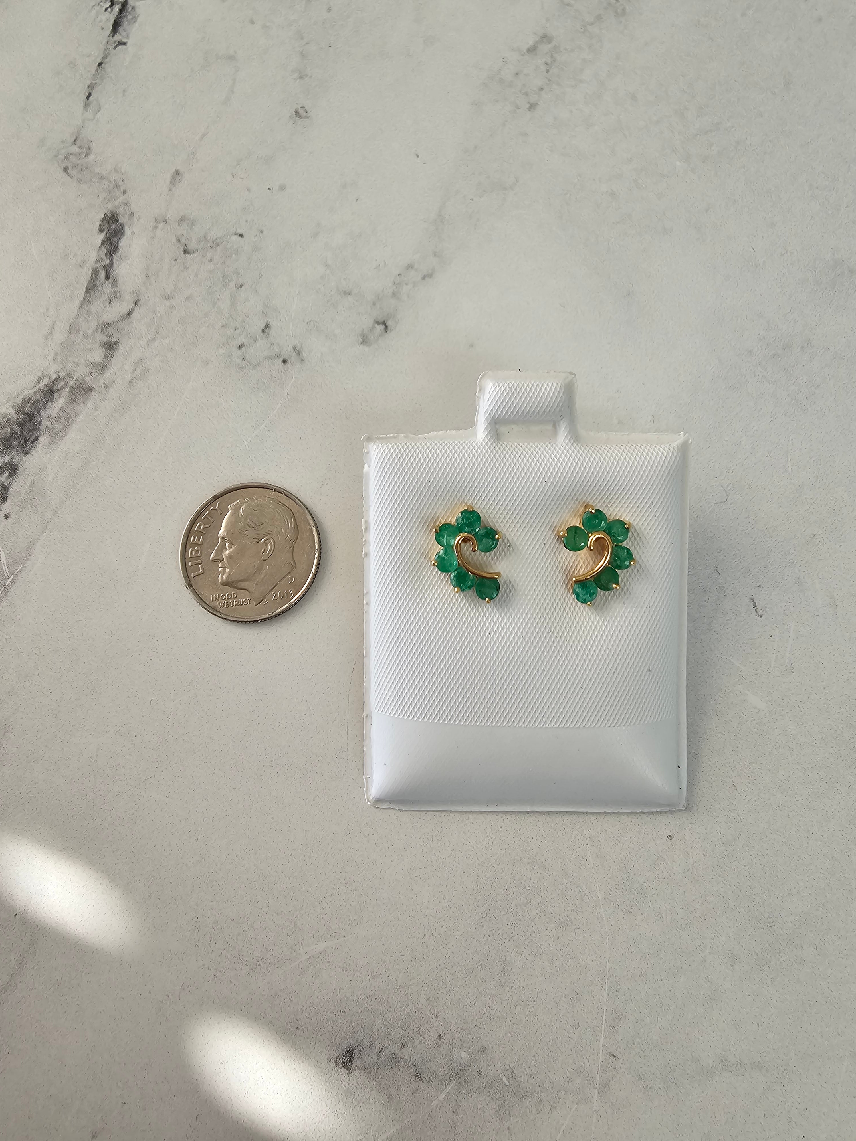 14K Yellow Gold Emerald Stud Earrings - Elegant Question Mark Design for Women - Perfect for Gifts, Parties, and Everyday Wear