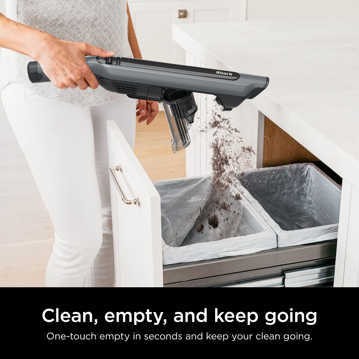 Shark WANDVAC System WS642 Ultra-Lightweight Cordless Stick Vacuum for Pet Hair - Powerful 2-in-1 Handheld & Stick Vacuum with Charging Dock, Grey | Perfect for Hard Floors, Carpets & Pet Hair Removal