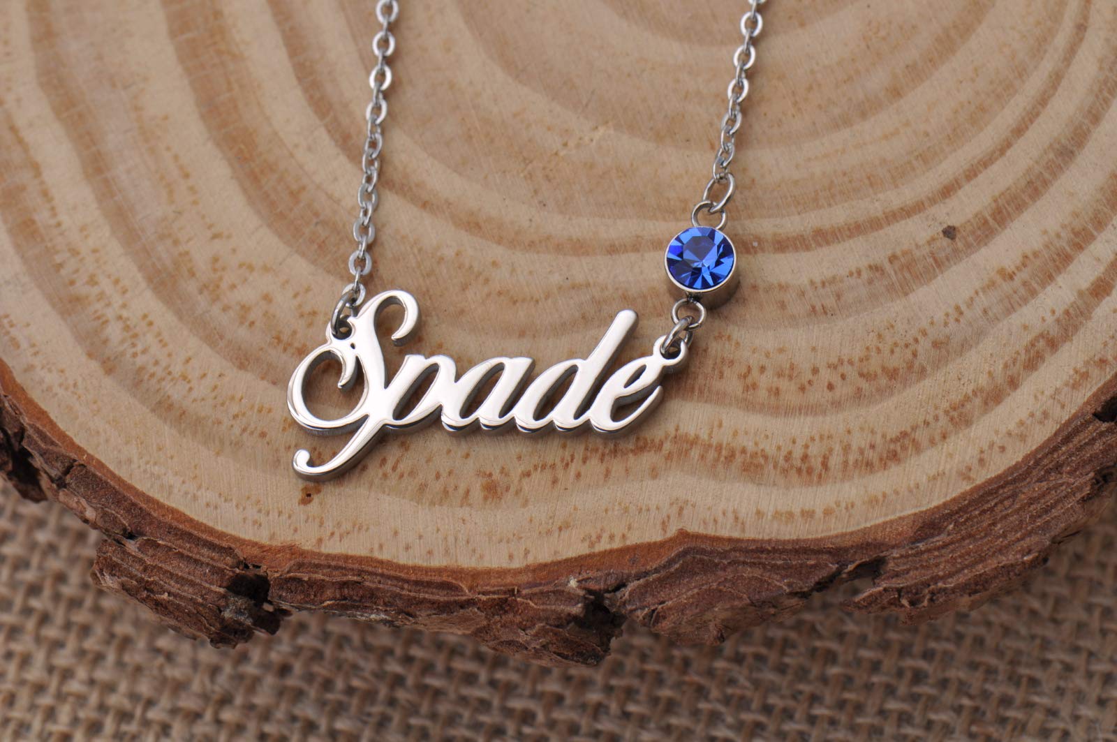 Personalized Name Necklace for Grandma - Custom Engraved Katara Pendant Jewelry - Thoughtful Gift for Mother's Day, Birthday & Anniversary
