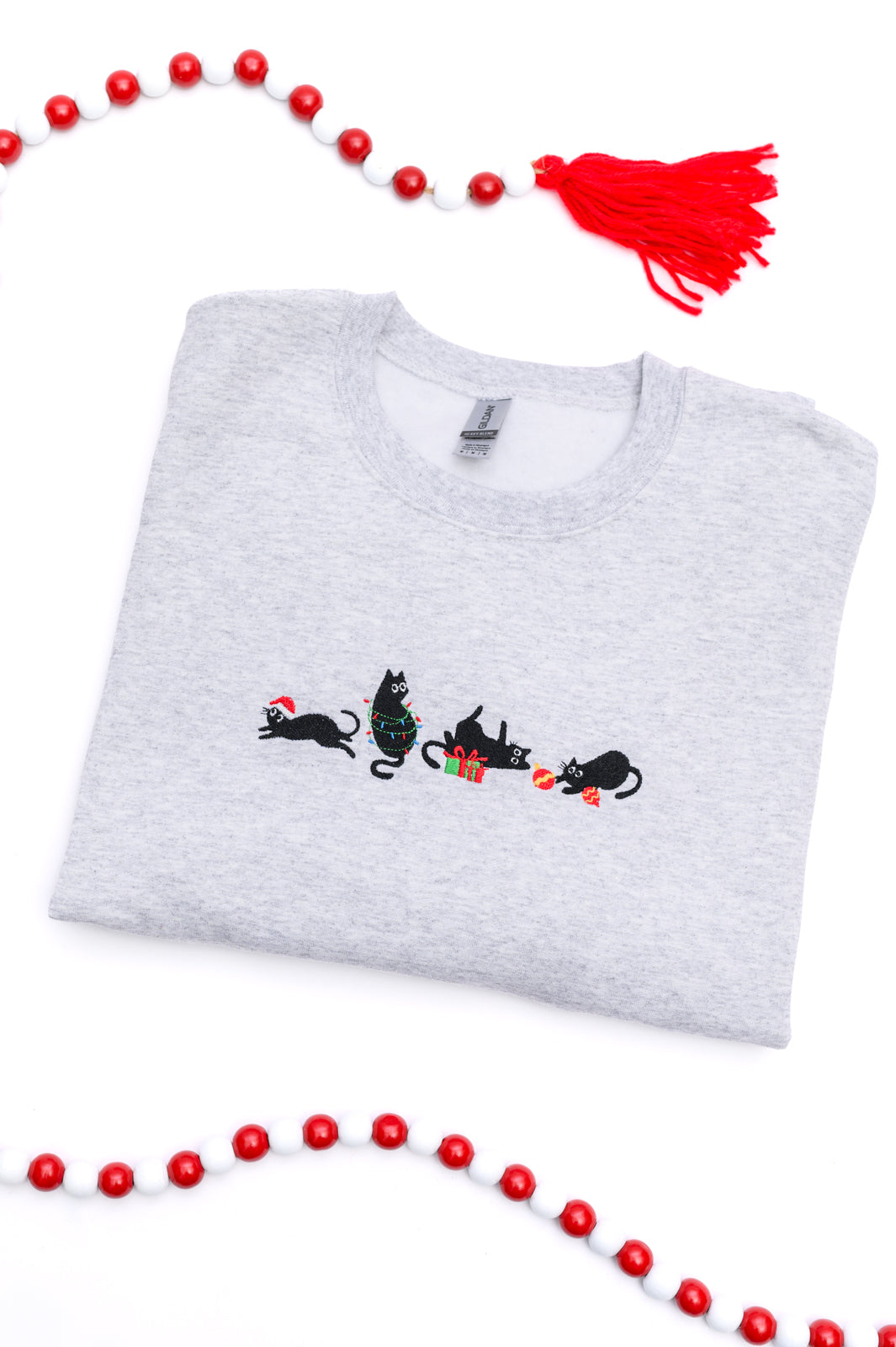 Christmas Cats Embroidered Sweatshirt - Cozy Holiday Pullover with Cute Cat Design | Perfect for Xmas Parties & Winter Outfits