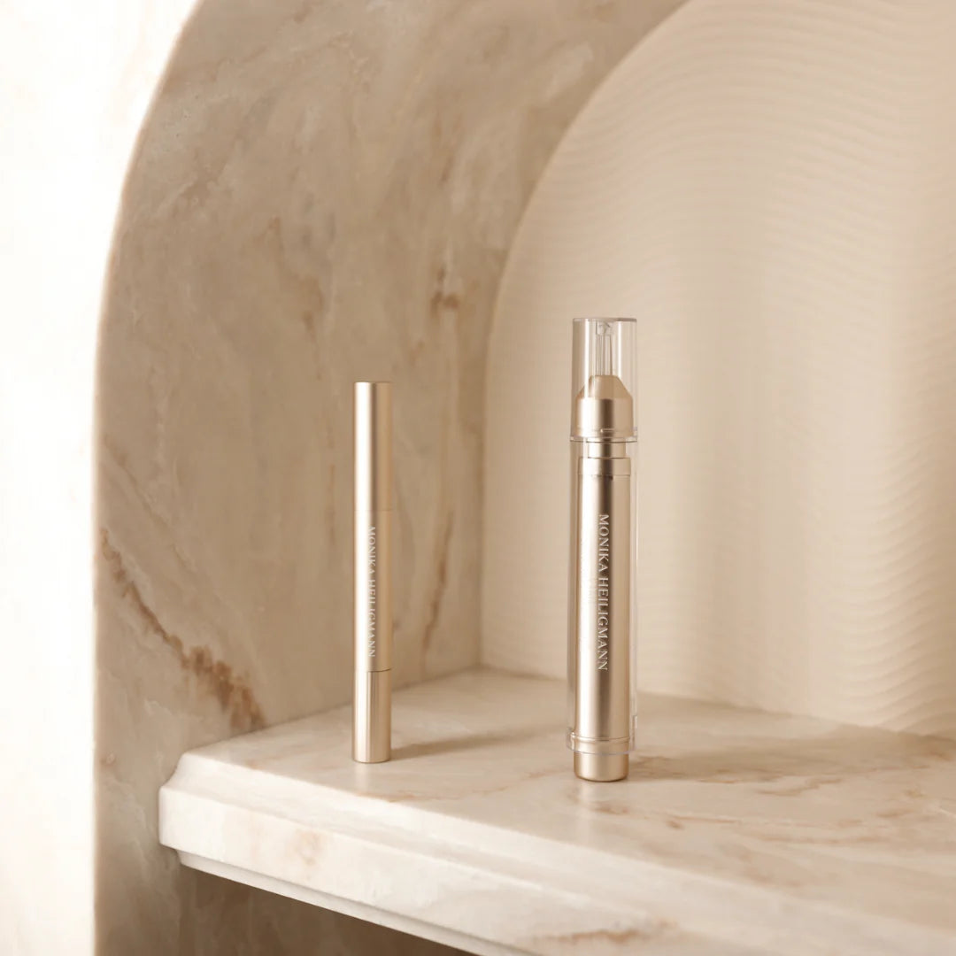 Deep Regenerating Lip Balm for Dry & Chapped Lips - Hydrating & Nourishing Treatment for All-Day Moisture - Perfect for Winter, Travel & Outdoor Activities
