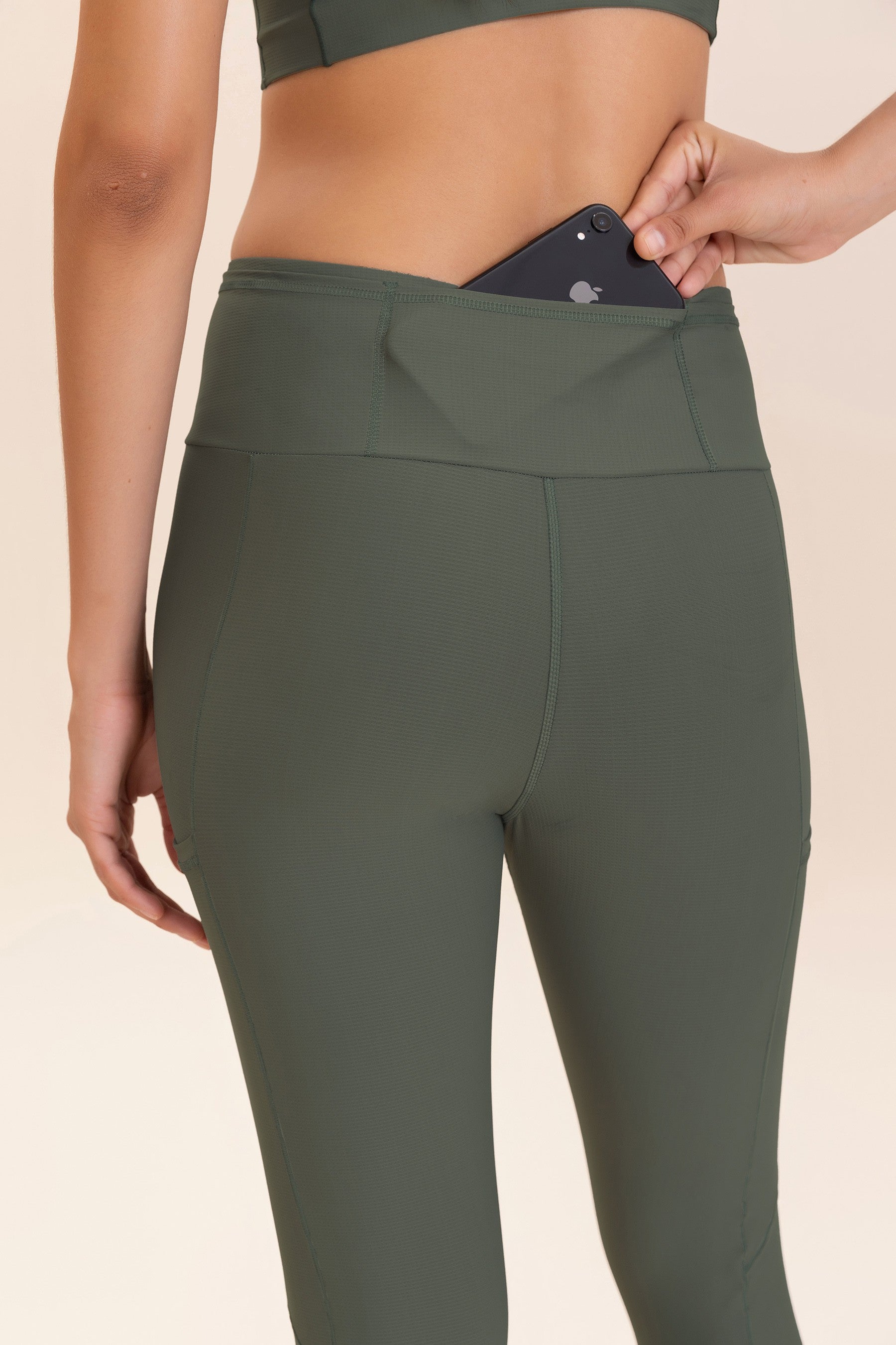 6-Pocket High-Speed Workout Leggings for Women - Running, Yoga & Gym - Moisture-Wicking & Stretchy Activewear