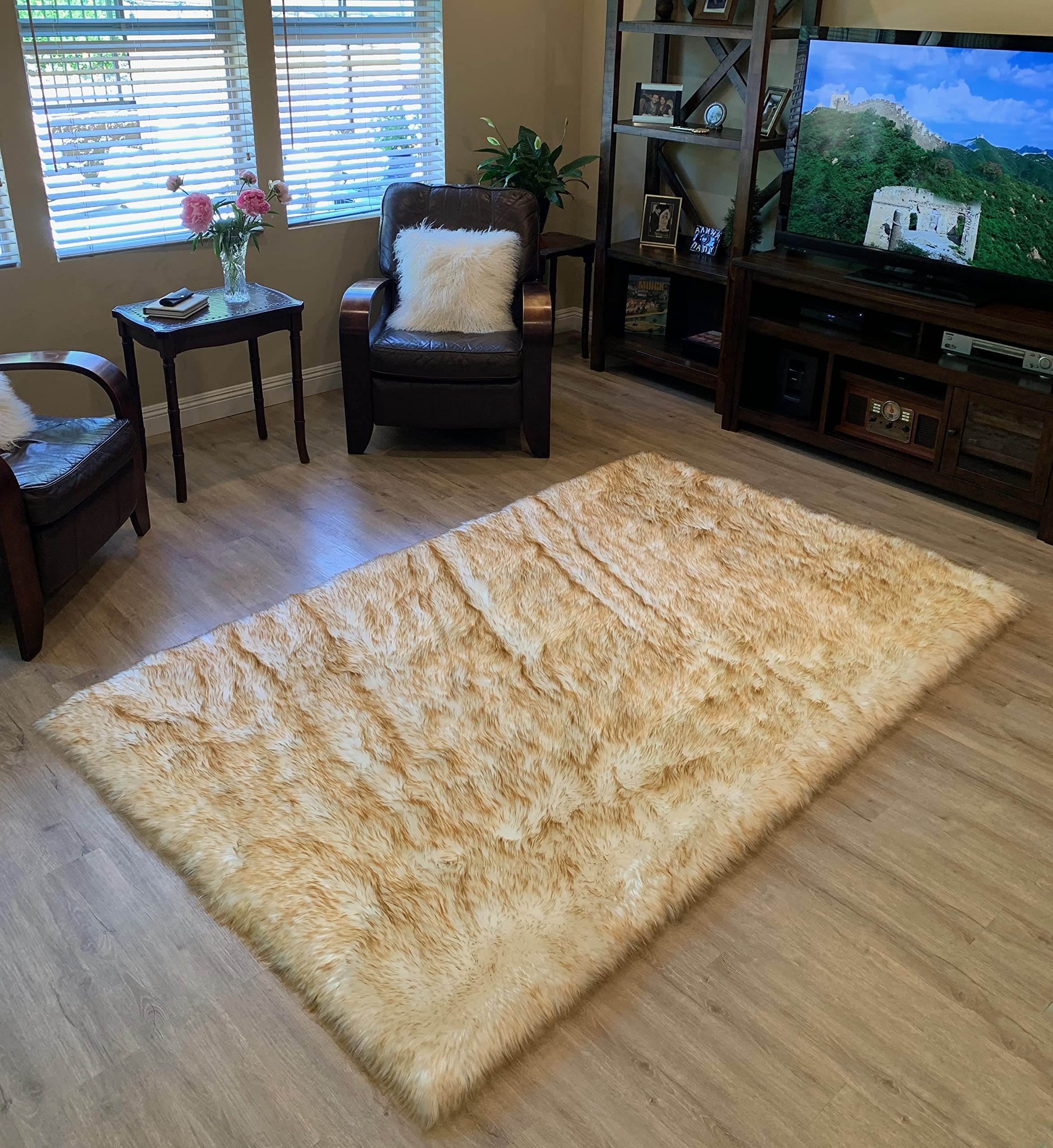 LAMBZY Faux Sheepskin Rug 6'x9' - Super Soft Hypoallergenic Shaggy Area Rug for Living Room, Bedroom, Nursery - Plush White/Brown Throw Rug for Sofa, Chair & Floor - Cozy Home Decor & Kids Play Mat
