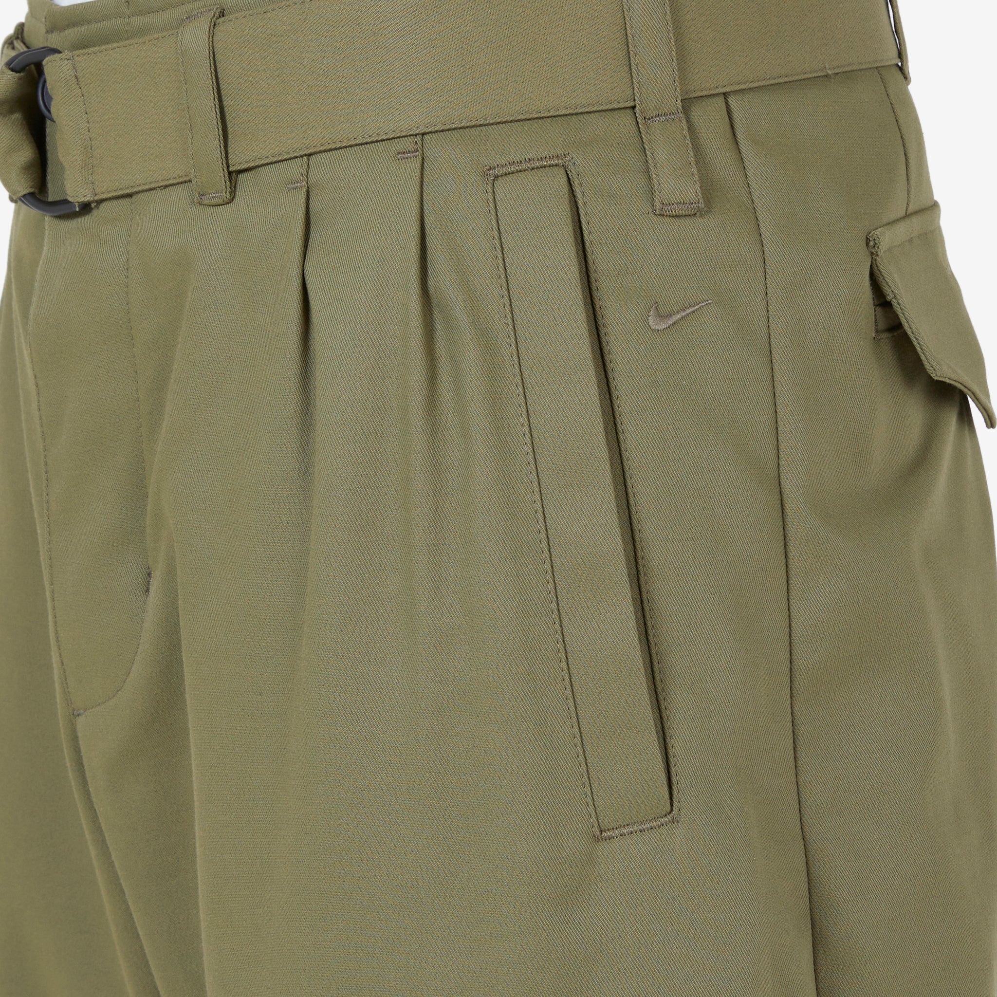 ESC Woven Worker Pants - Medium Olive - Durable Workwear for Construction & Outdoor Activities - Perfect for Job Sites, Hiking & DIY Projects