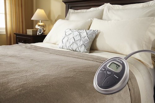 Sunbeam Queen Size Electric Heated Blanket with Auto Shut Off - Ultra Soft Warming Throw for Cold Nights, Perfect for Bed, Couch & Winter Relaxation