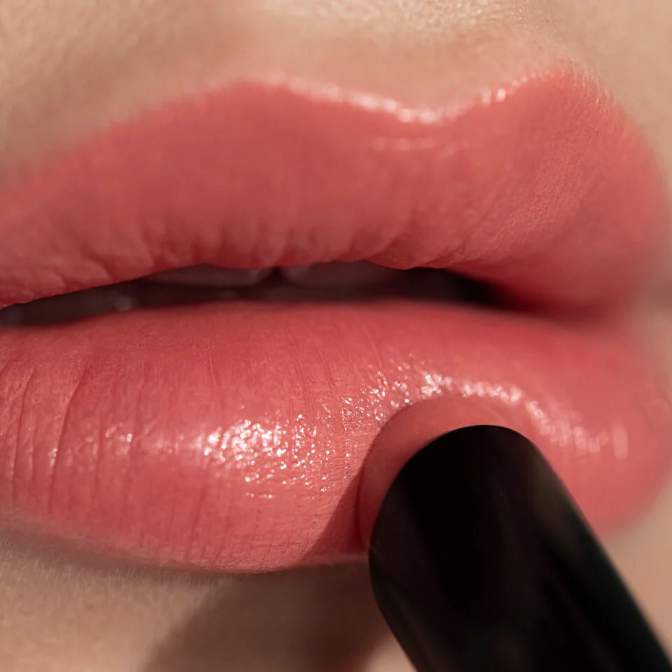 Victoria Beckham Beauty Posh Lipstick - Long Lasting Matte Lipstick, Hydrating & Non-Drying, Cruelty-Free - Perfect for Everyday Wear, Date Night & Special Occasions