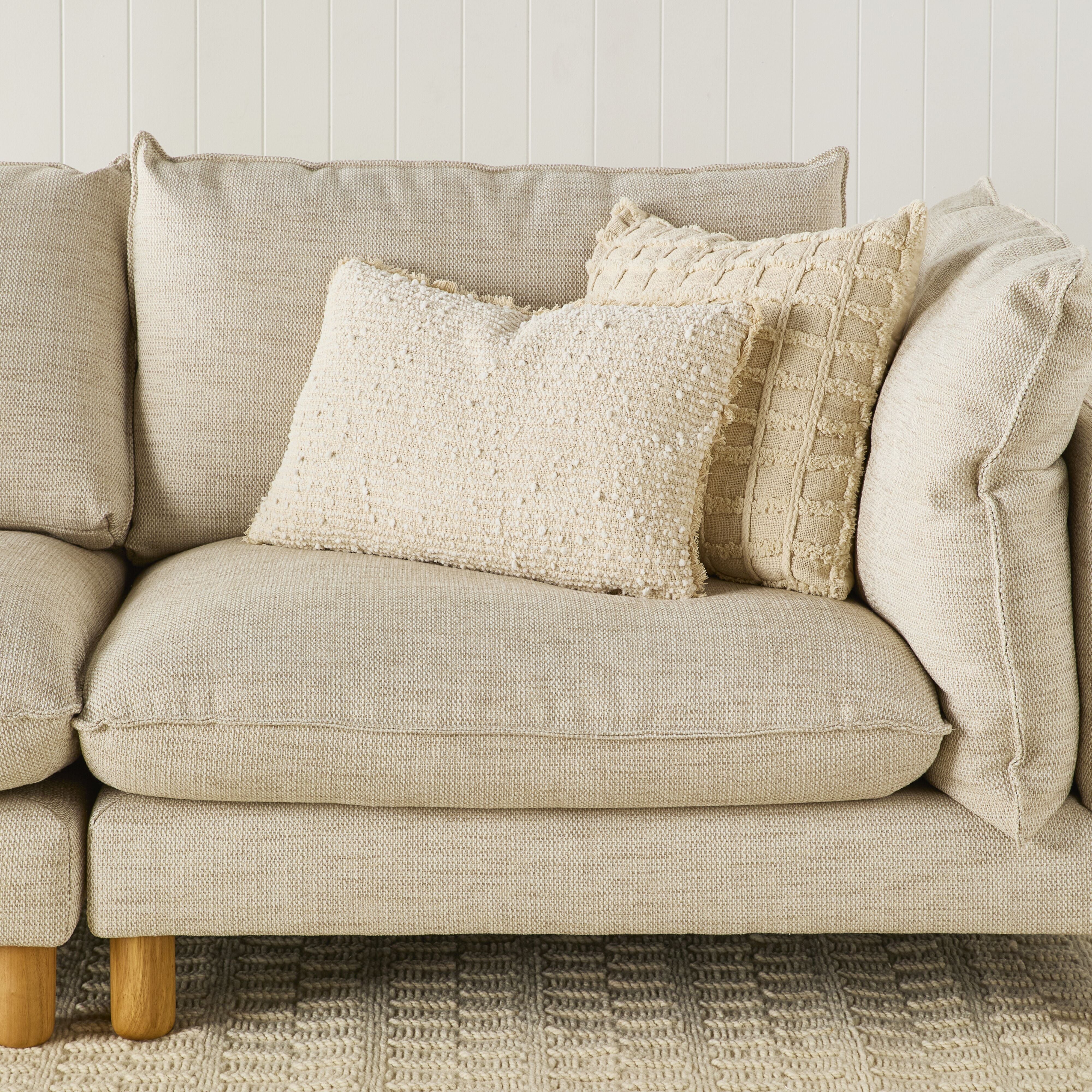 Bailey Fringed Cushion 40x60cm - Soft Decorative Throw Pillow for Sofa, Bed & Home Decor - Perfect for Living Room, Bedroom & Nursery