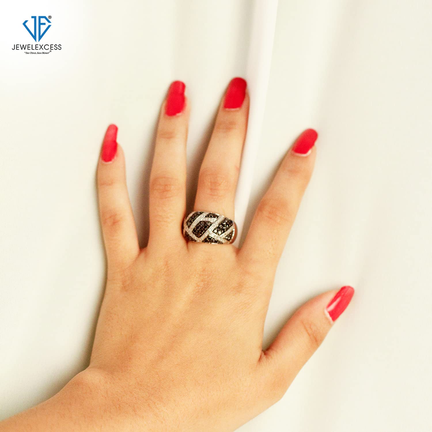 1 Carat Black & White Diamond Ring for Women - Sterling Silver Engagement & Wedding Band - Perfect for Everyday Wear, Anniversary Gifts & Special Occasions