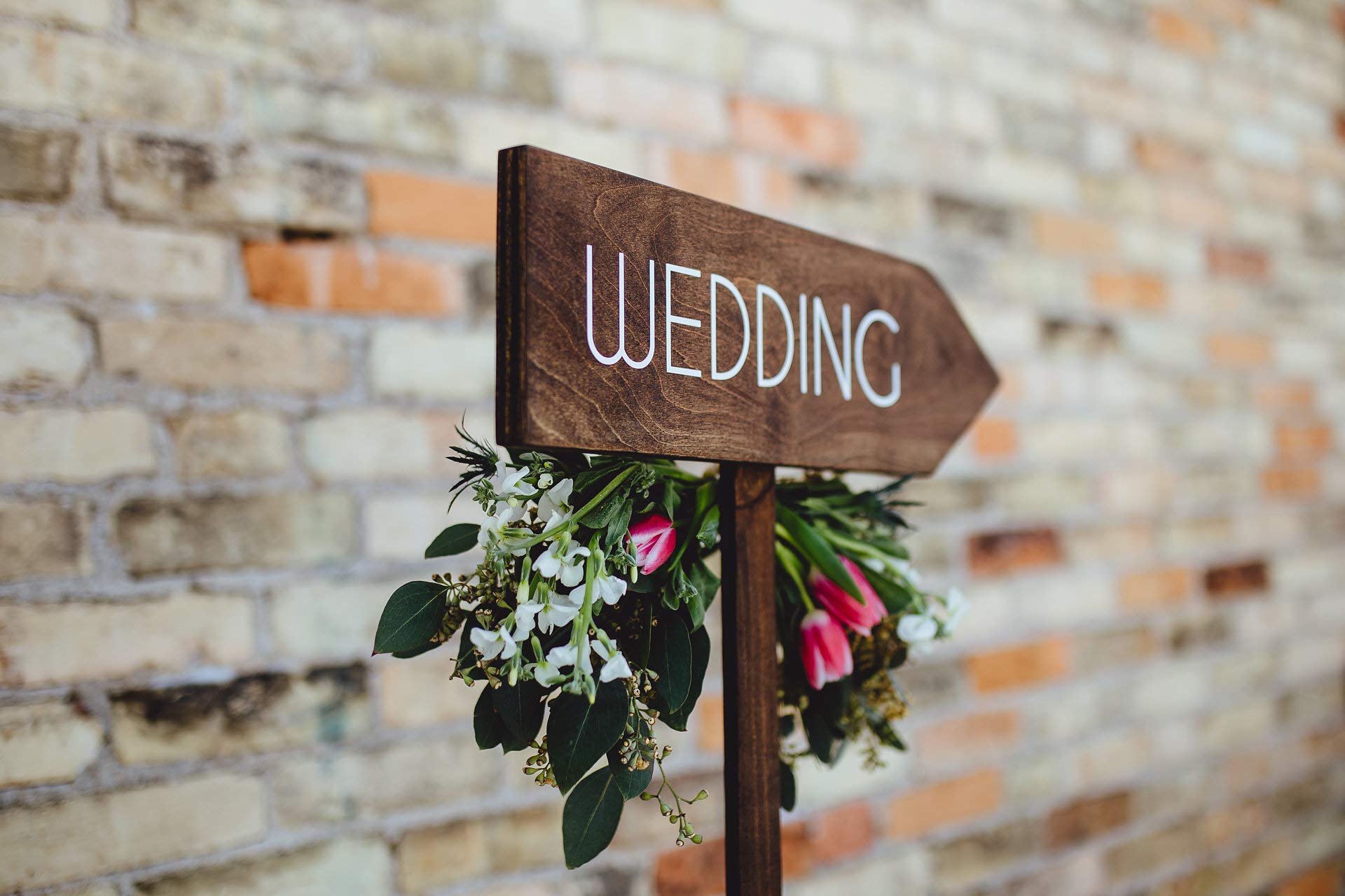 Rustic Wood Wedding Arrow with Stake - Handmade Wooden Sign for Wedding Ceremony & Reception - Perfect for Aisle Decor, Photo Props & Backdrop Signage