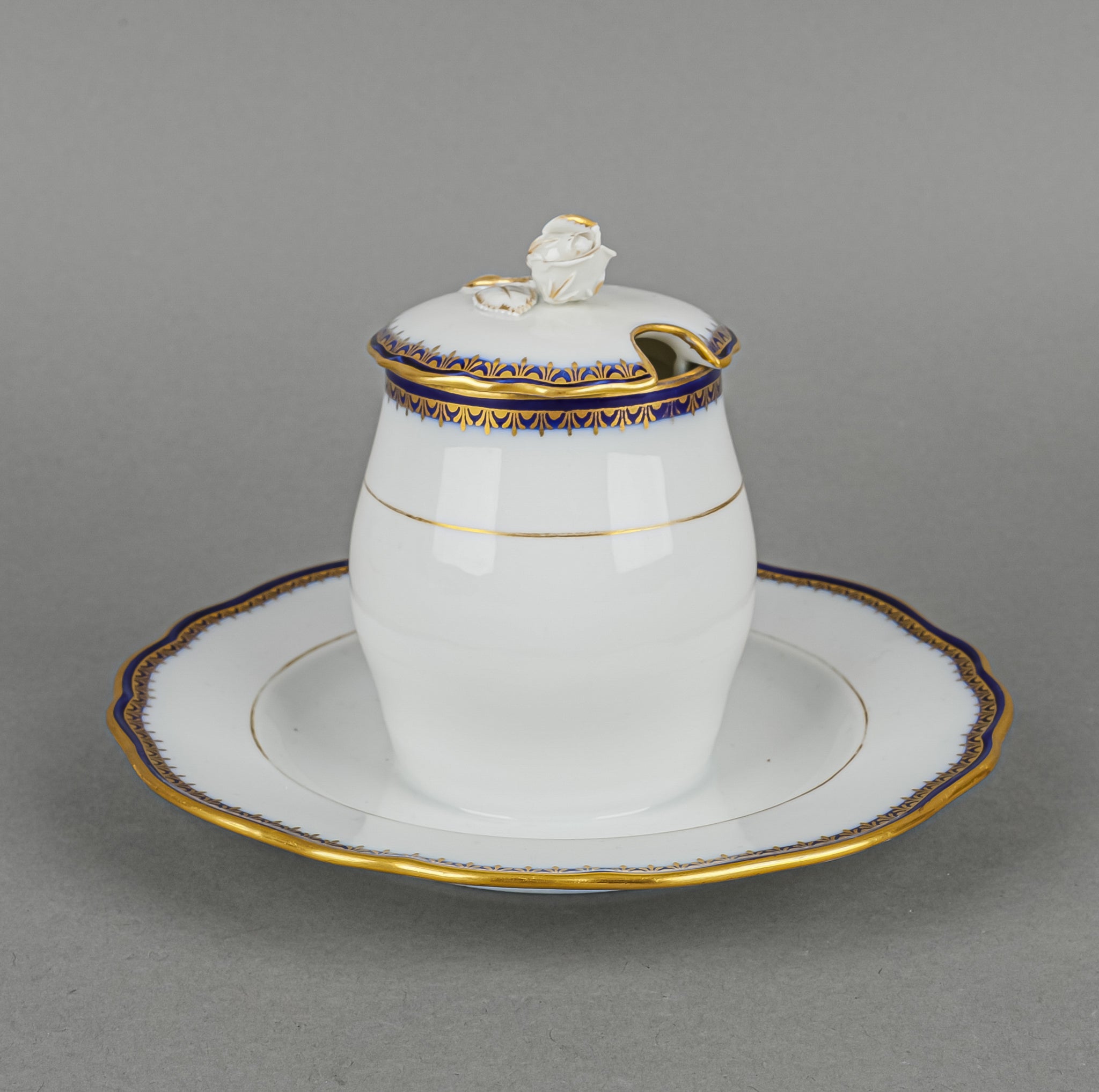 MEISSEN Cobalt & Gold Edge Covered Mustard Pot With Fixed Sauce - Elegant Tableware for Fine Dining & Entertaining