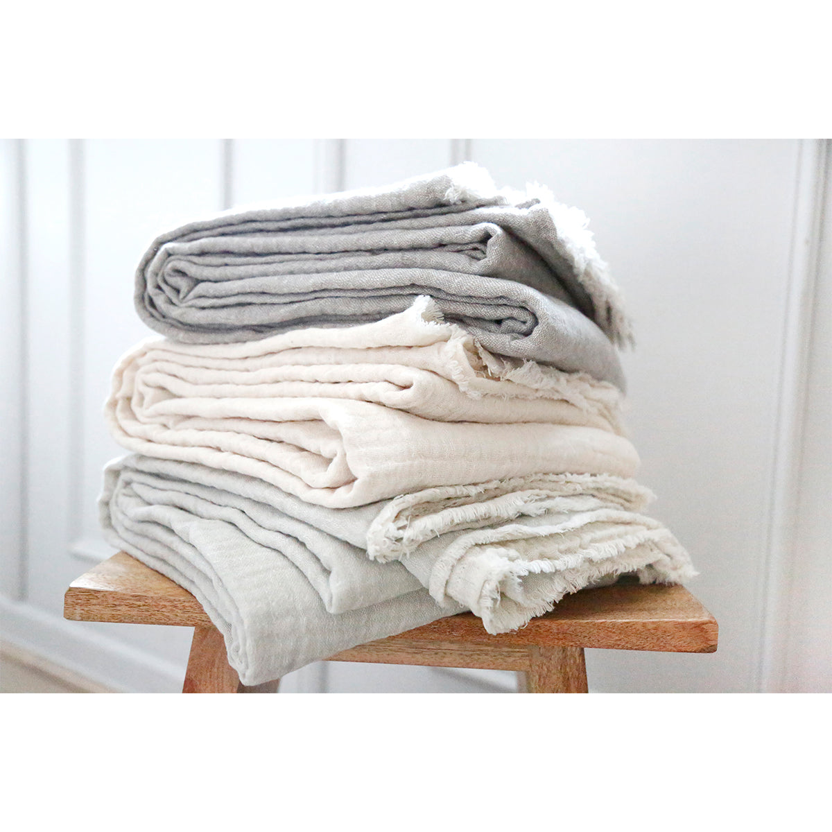 Luxury Hermosa Oversized Throw Blanket - Soft & Cozy for Bed, Couch, and Travel - Perfect for Home Decor, Gifts, and Cold Weather Comfort