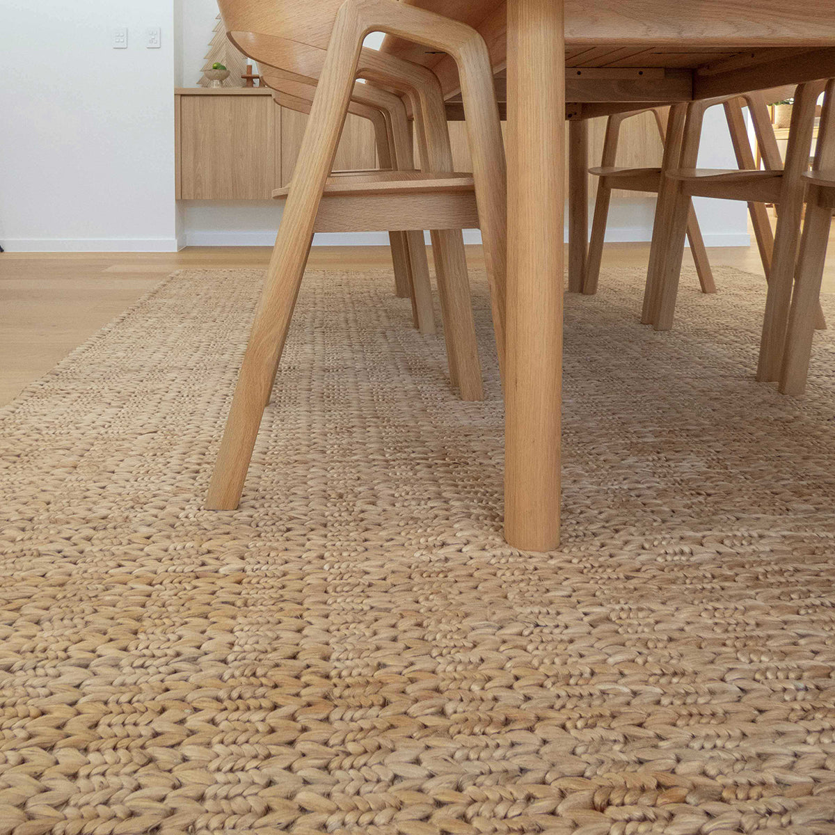 Amare Braided Jute Rug - Natural Fiber Floor Mat for Living Room, Bedroom & Patio - Eco-Friendly Home Decor