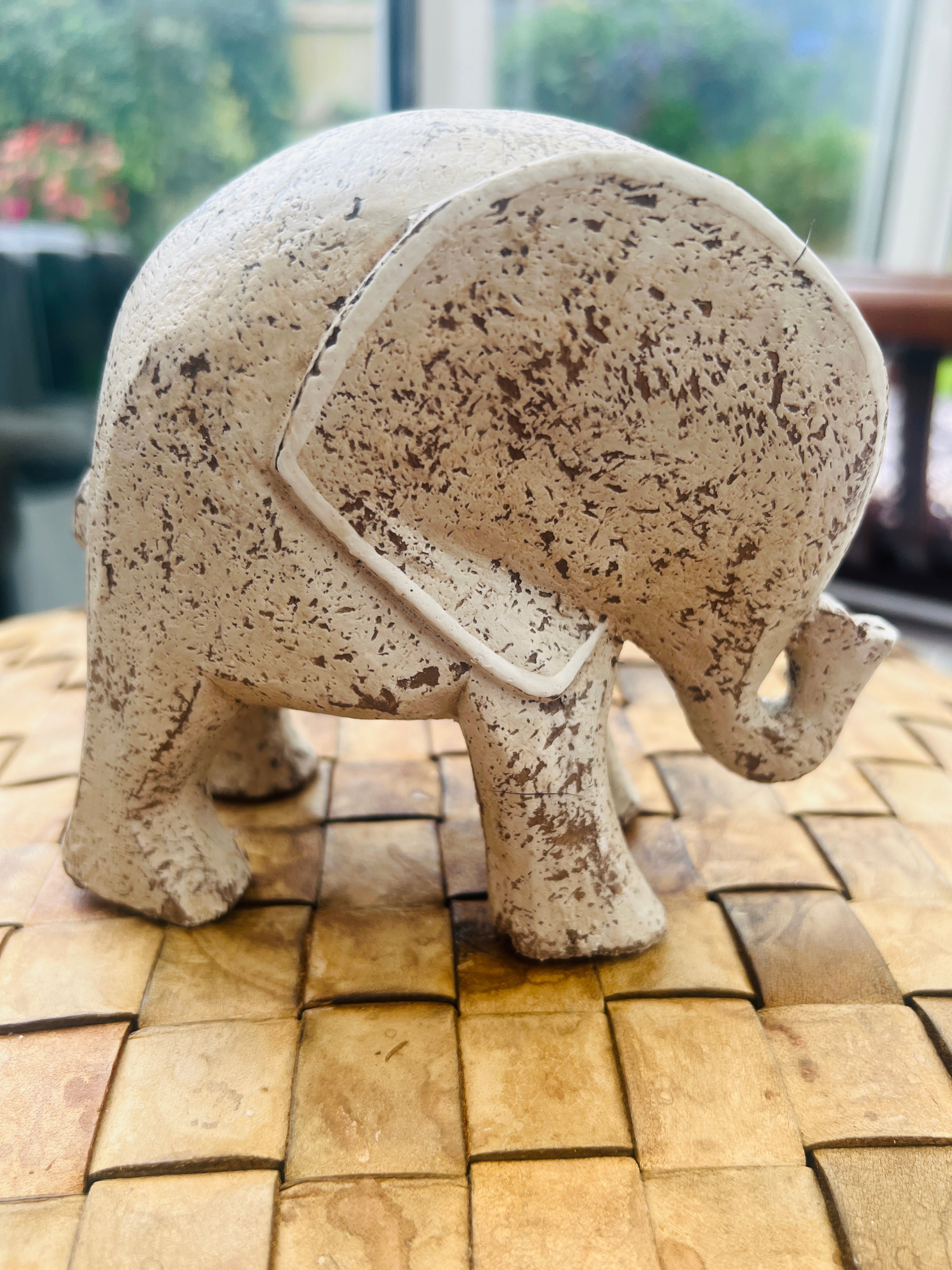 Premium Elephant Wood Carving Cream for Smooth & Detailed Woodworking - Perfect for Handicrafts, Sculptures & DIY Projects
