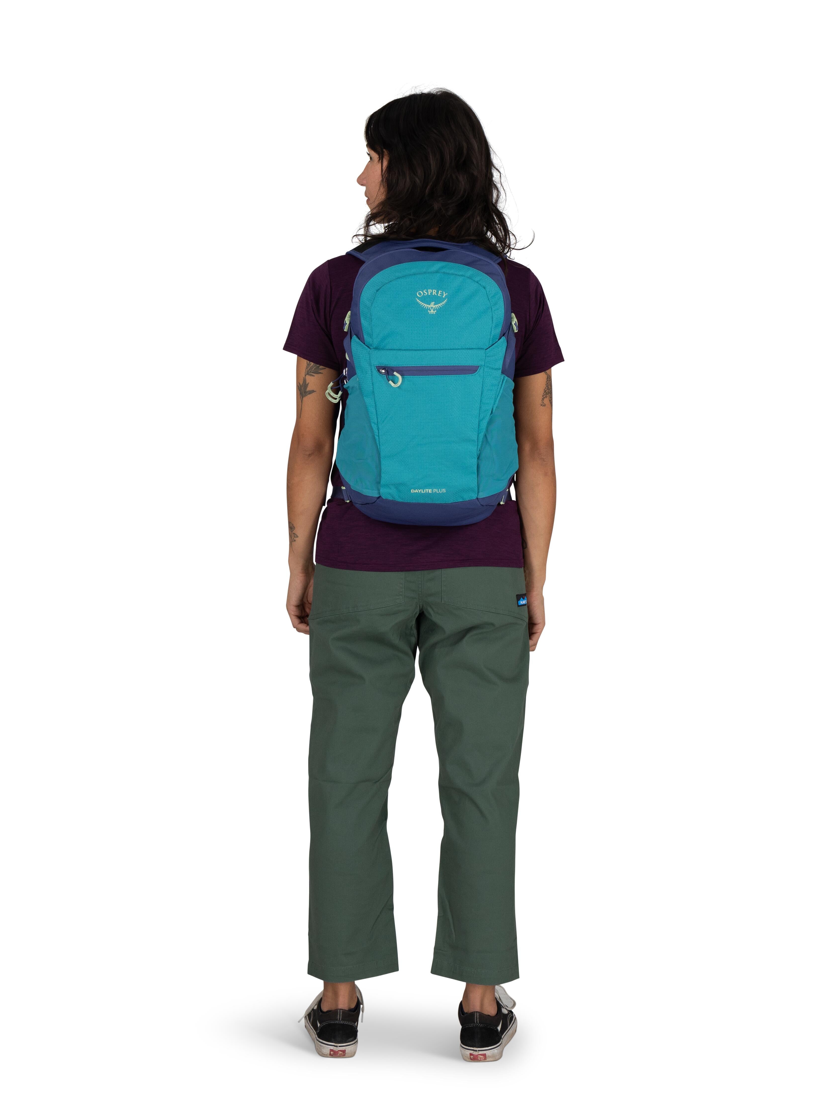 Osprey Daylite Plus Everyday Backpack - Lightweight Hiking Daypack for Men & Women - Perfect for Travel, Commuting & Outdoor Adventures