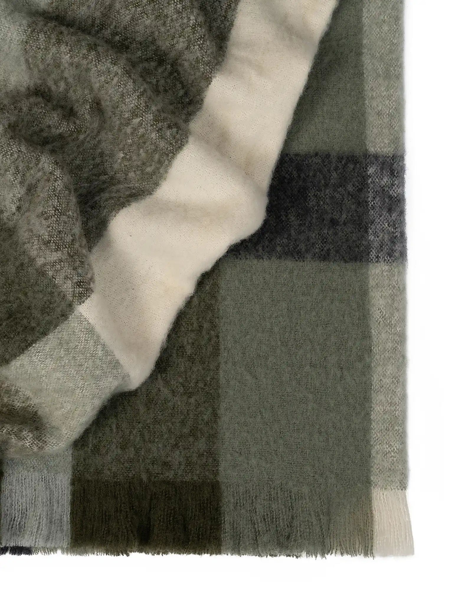 Kinloch Throw Spruce - Soft & Cozy Knit Blanket for Couch, Bed, and Travel - Perfect for Winter, Gifts, and Home Decor
