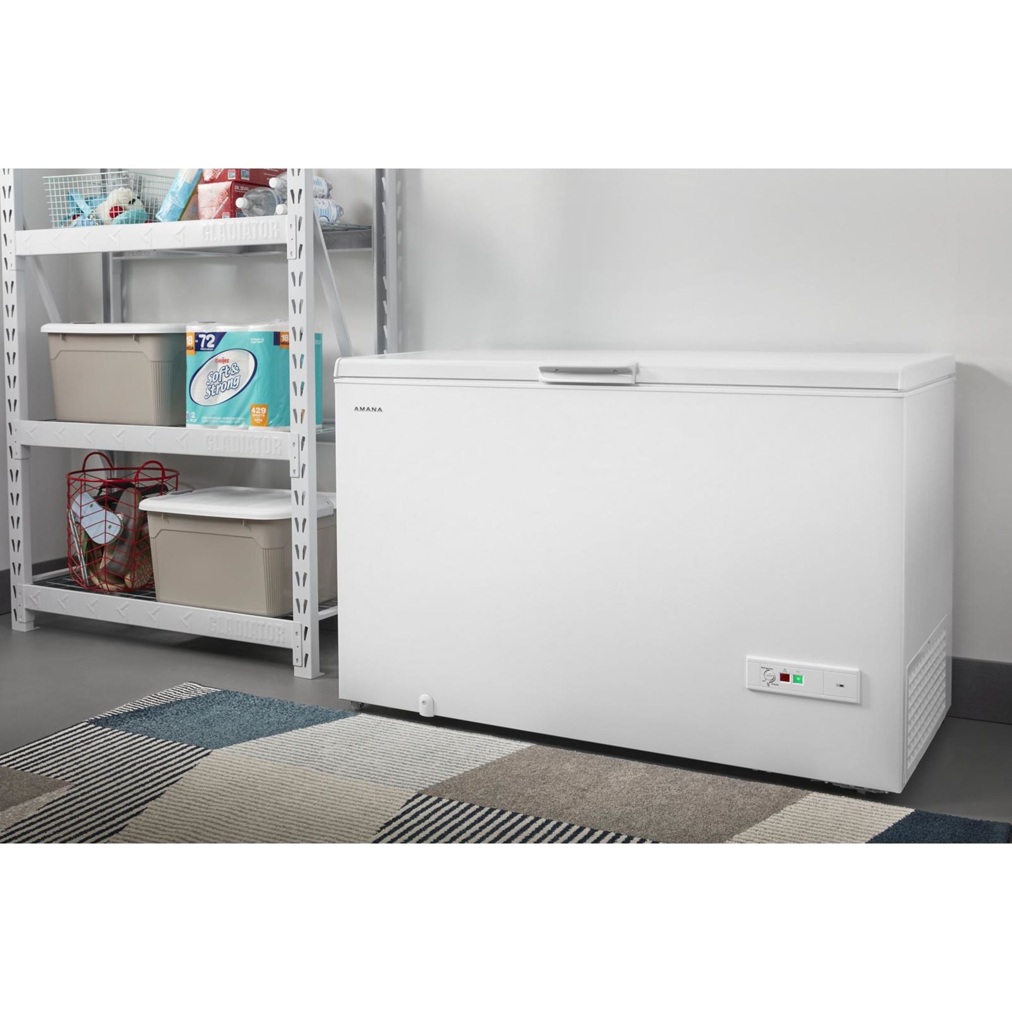 Amana AZC5216LW 7.0 Cu. Ft. Chest Freezer in White - Energy Efficient, Deep Freeze Storage for Home, Garage, or Basement - Perfect for Bulk Food, Meat, and Frozen Goods